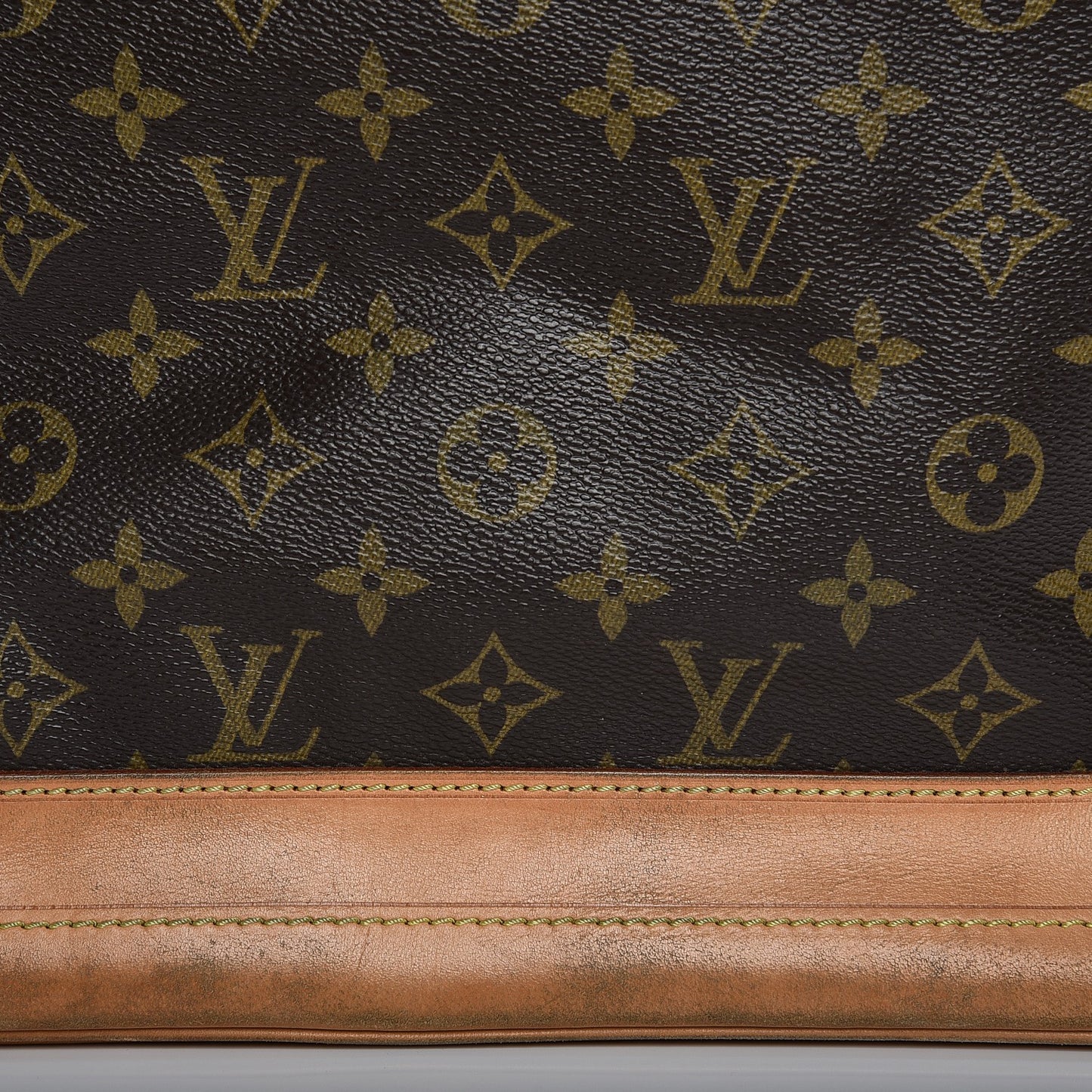 Monogram Noe