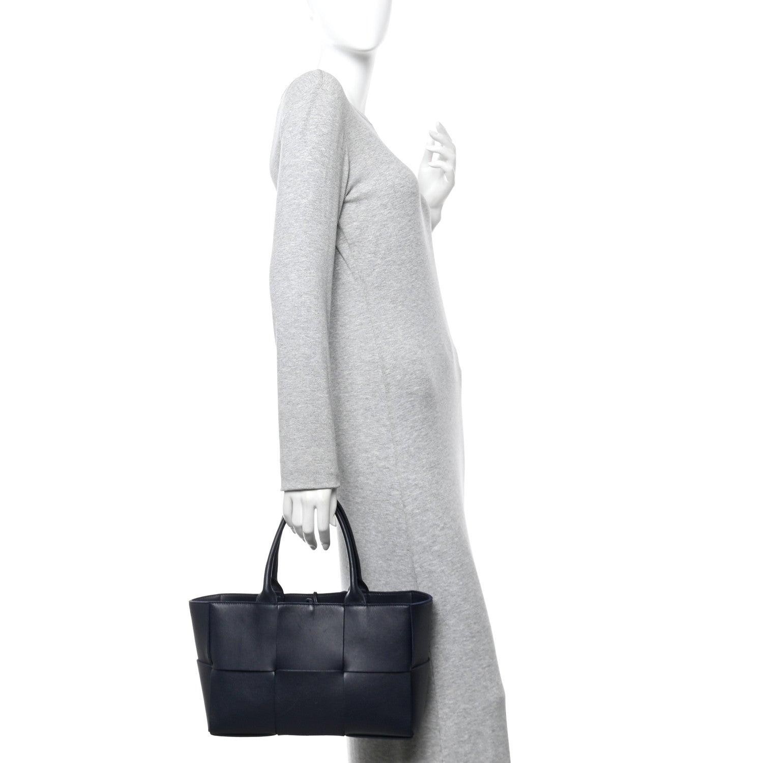 Bottega Veneta Nappa Maxi Intrecciato Small Arco Tote Space 2 of 10