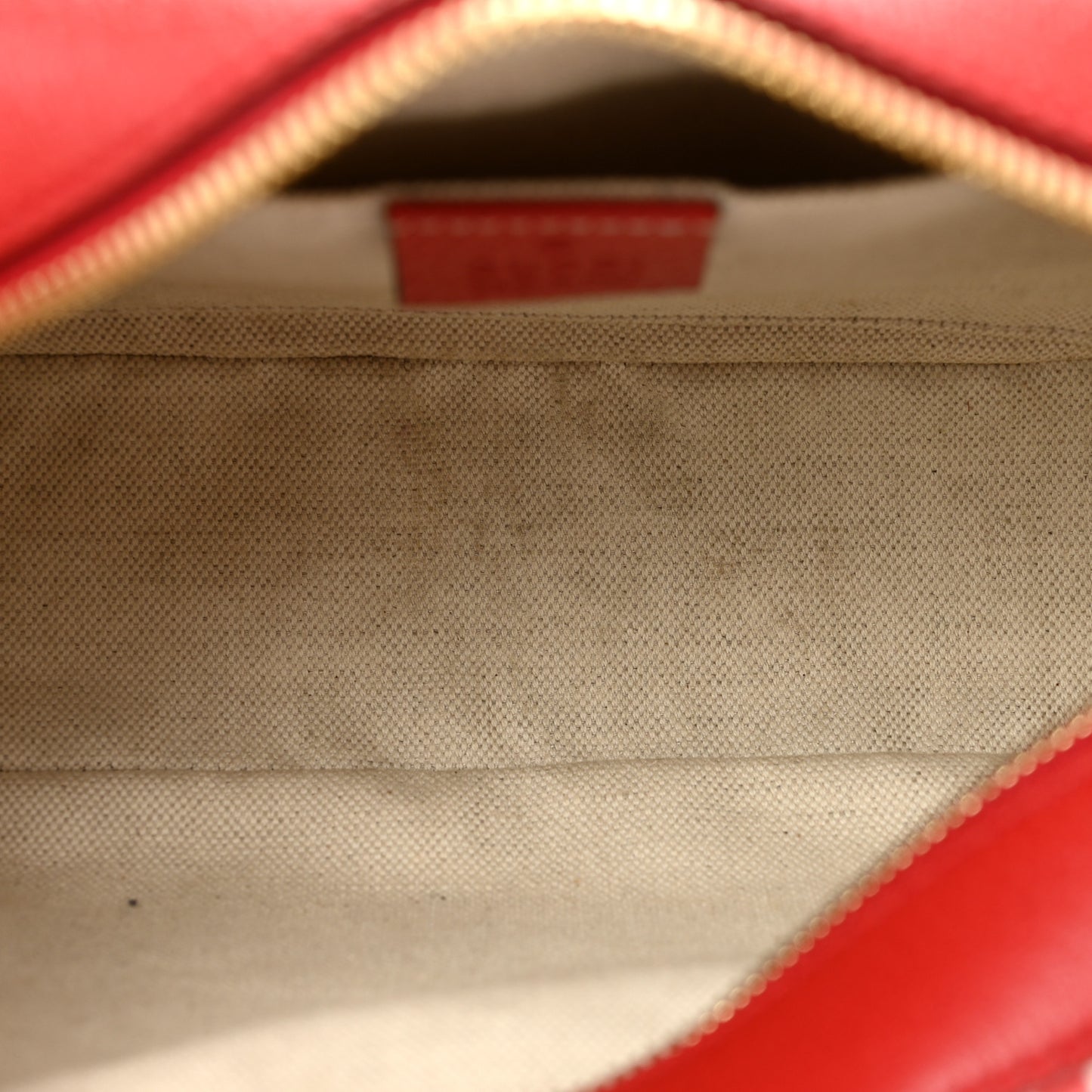 GG Supreme Monogram Apple Small Retro Interlocking G Shoulder Bag Beige Multicolor Lobster Red