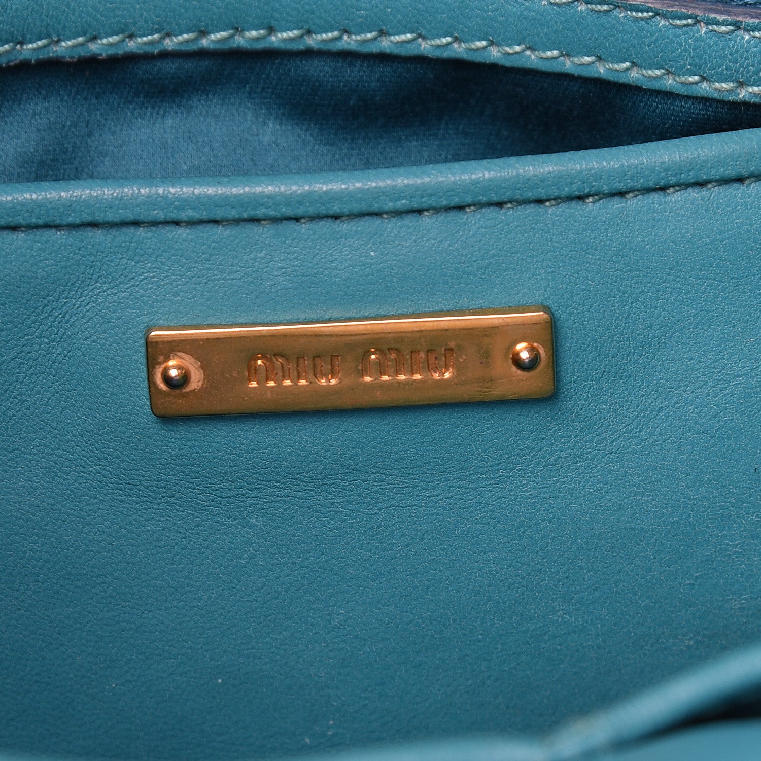 Miu Miu Nappa Matelasse Zip Tote Turchese 8 of 21