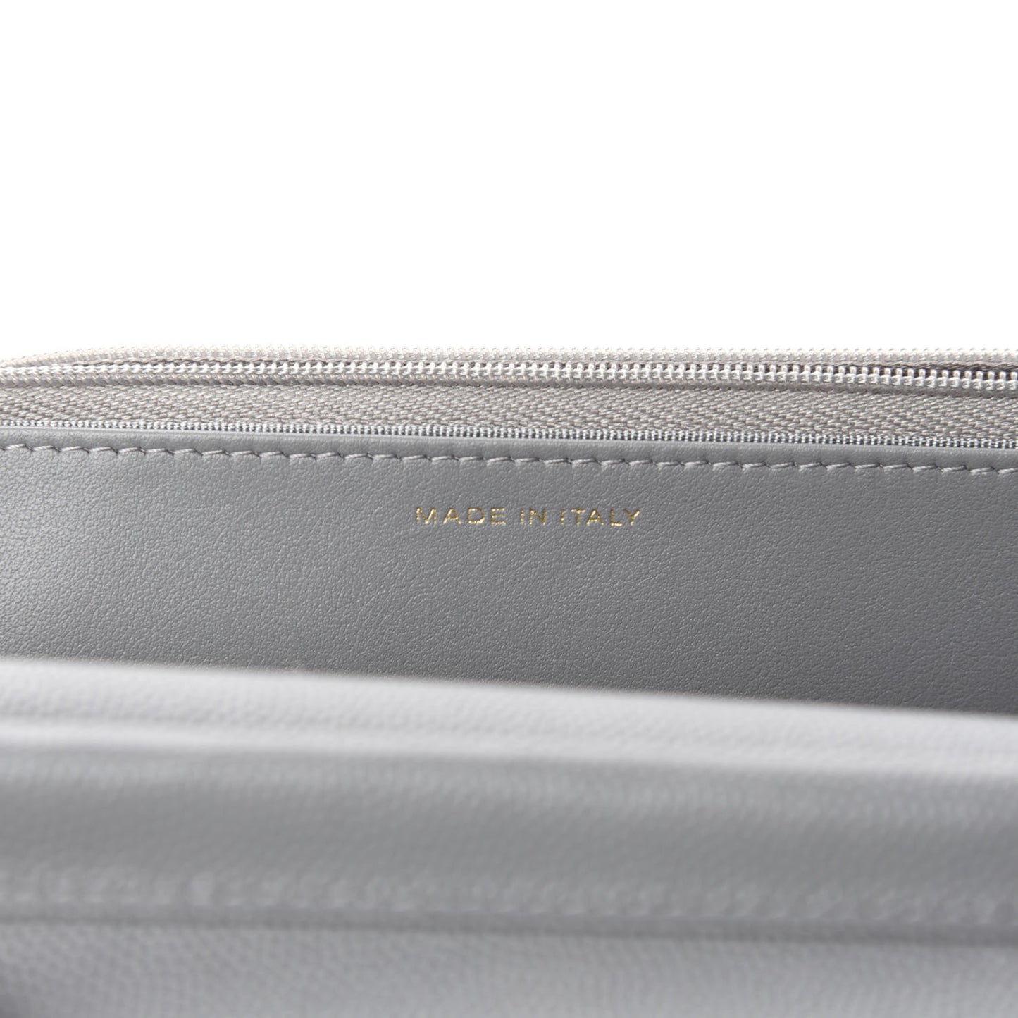Caviar Quilted Wallet On Chain WOC Grey
