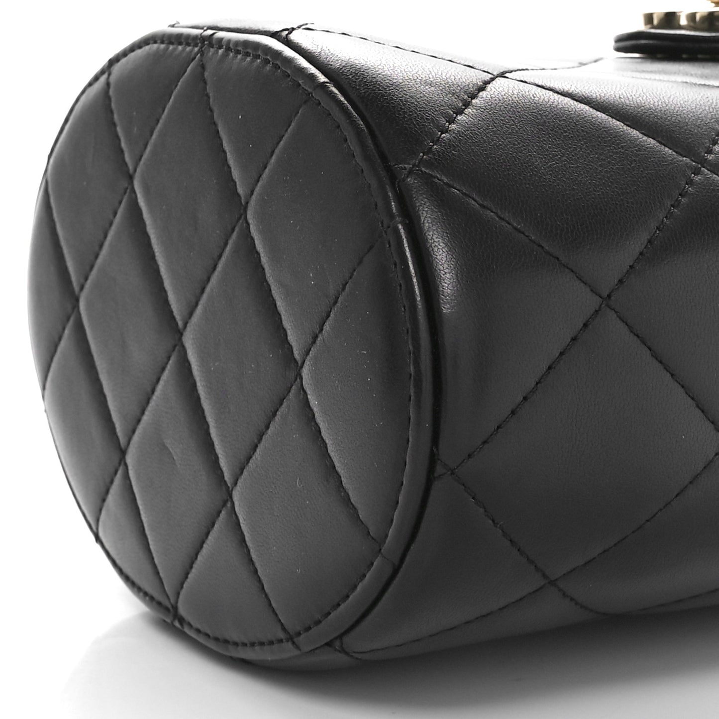 Lambskin Resin Elegant Chain Vanity Case Black