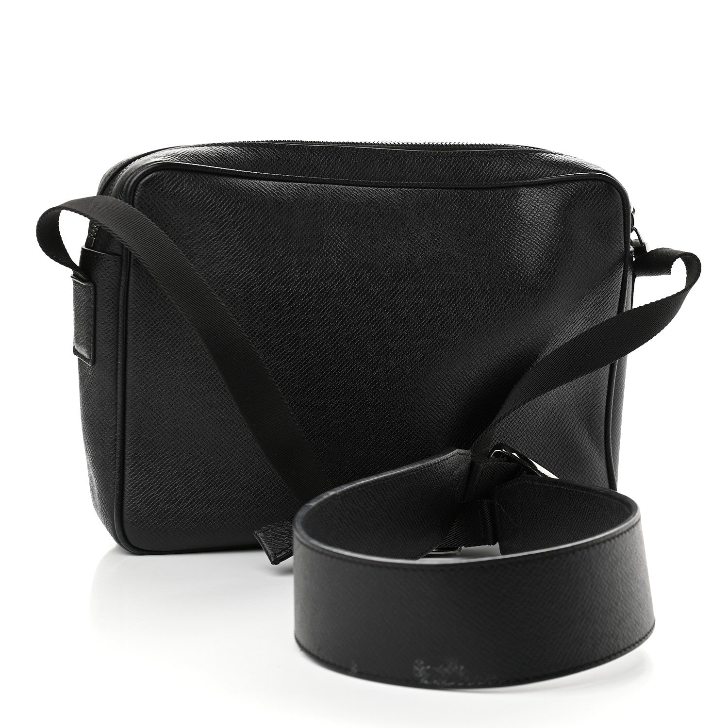 Louis Vuitton Taiga Outdoor Messenger PM Black 2 of 12