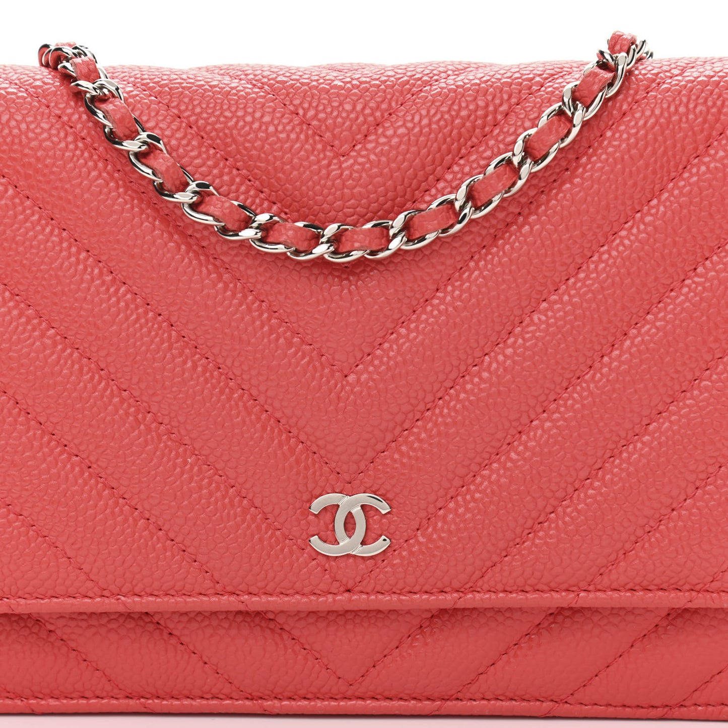 Caviar Chevron Quilted Wallet On Chain WOC Coral