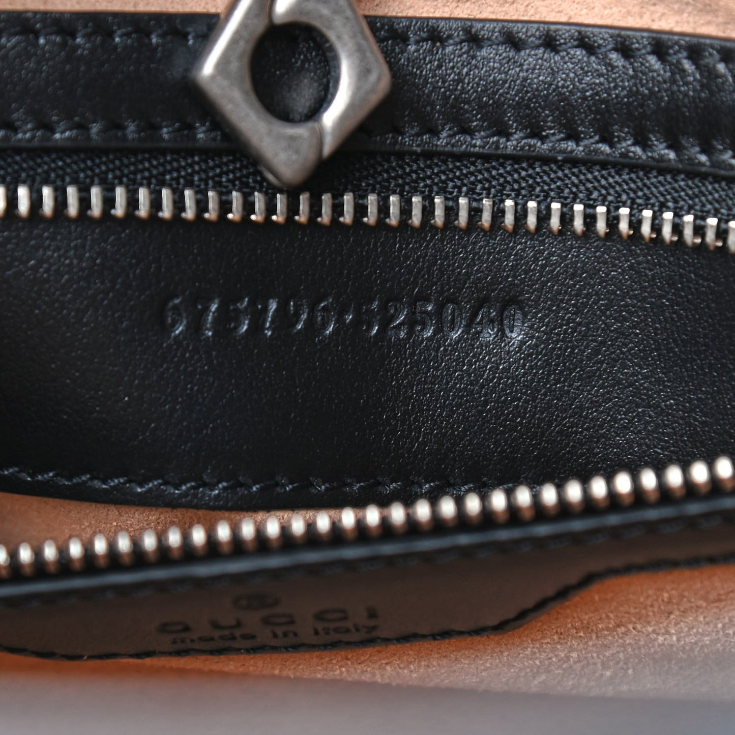 Calfskin Matelasse Aria Medium GG Marmont Shoulder Tote Black