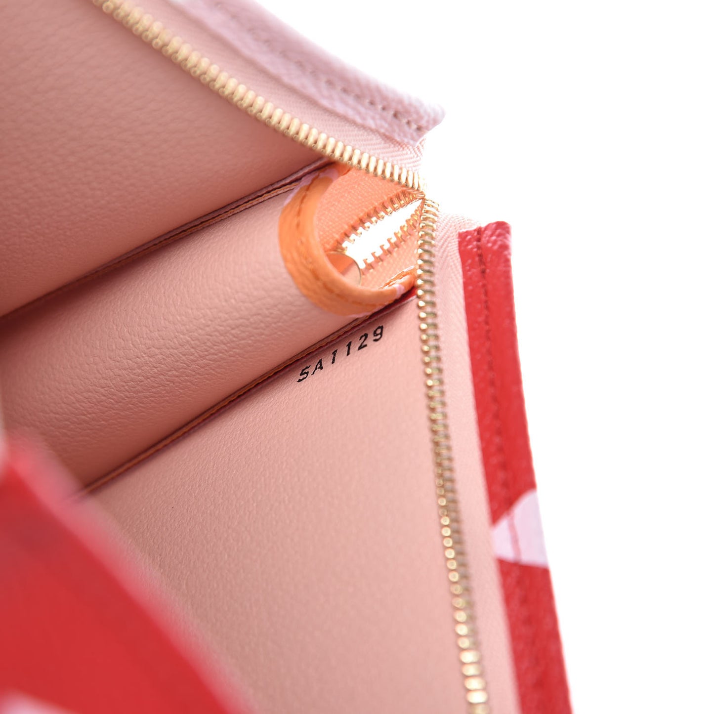 Monogram Giant Toiletry Pouch 26 Rouge
