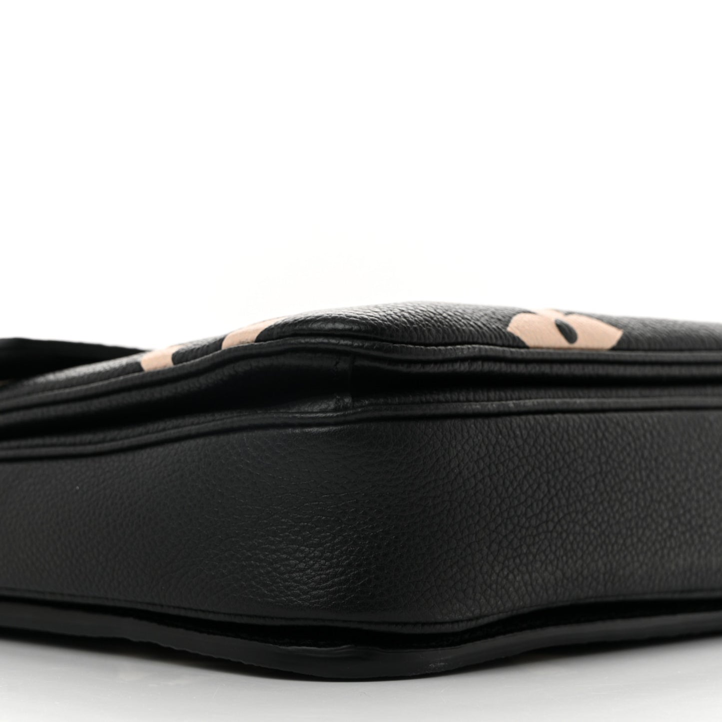 Empreinte Monogram Giant Pochette Metis Black Beige