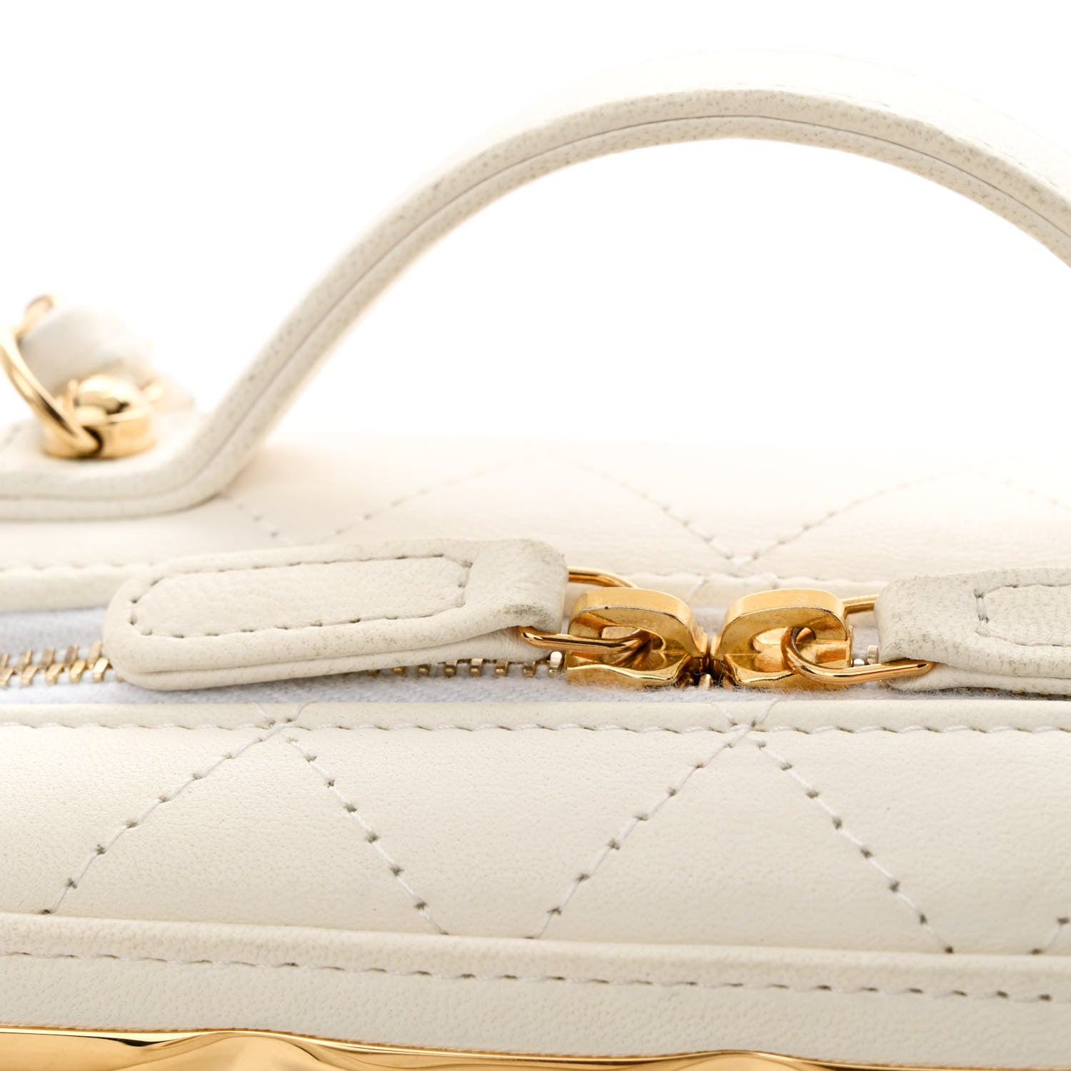 Chanel Lambskin Quilted Golden Plate Vanity Case White Gold 12 of 13