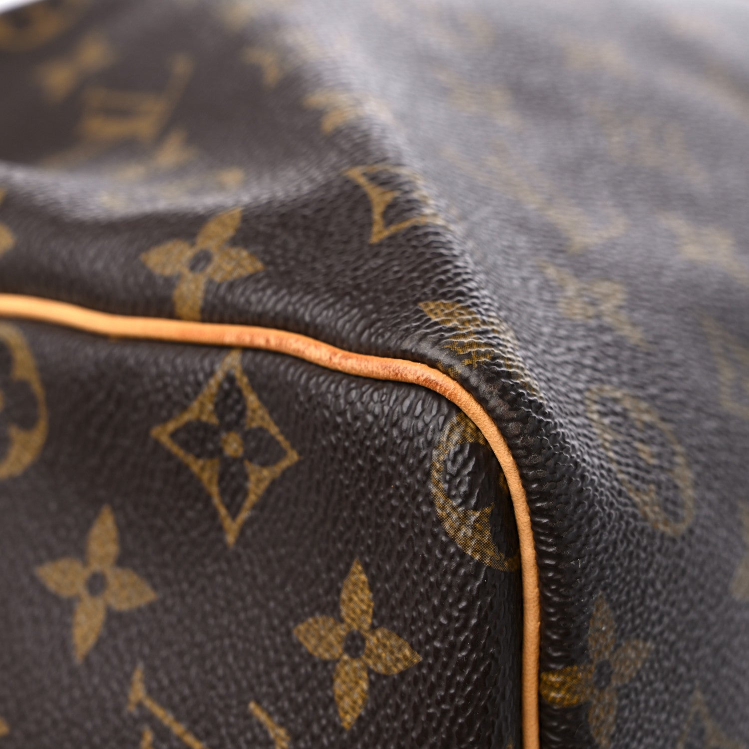 Louis Vuitton Monogram Keepall 60 11 of 17