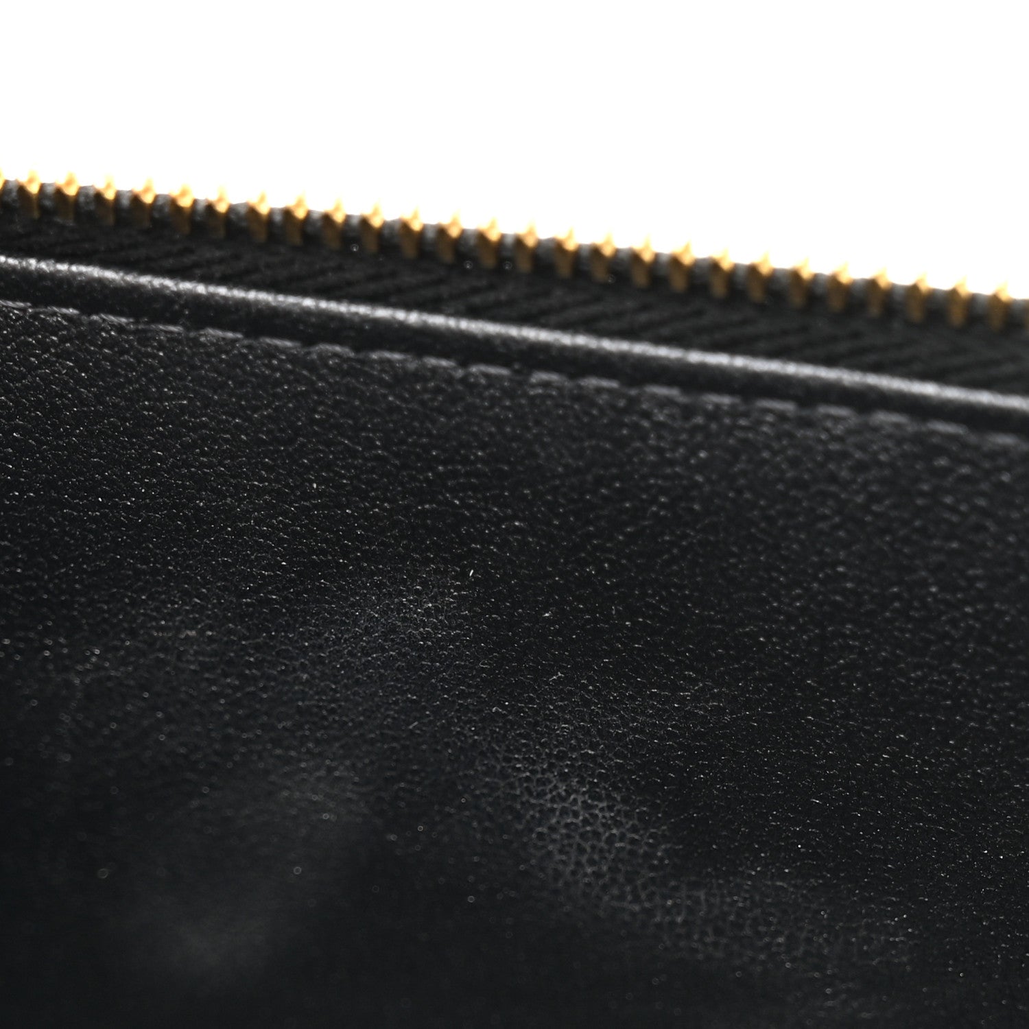 Chanel Shiny Calfskin Quilted Pick Me Up Vanity Case Black 11 of 13