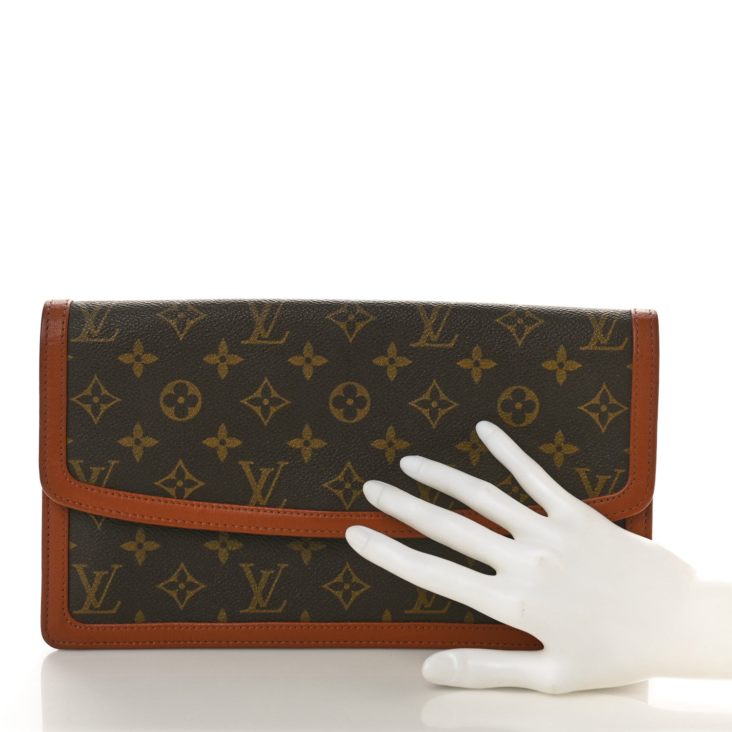 Louis Vuitton Monogram Pochette Dame 29 2 of 9