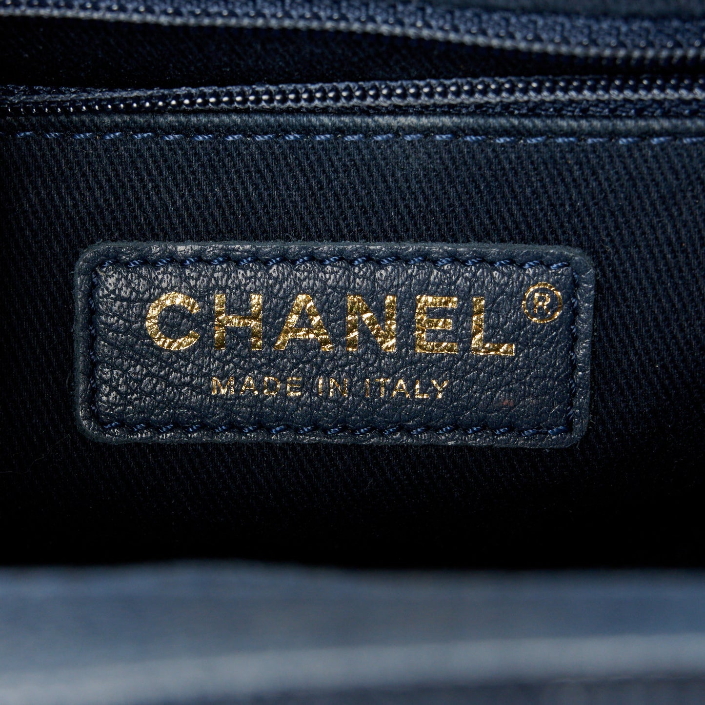 Caviar Quilted Small Business Affinity Flap Navy