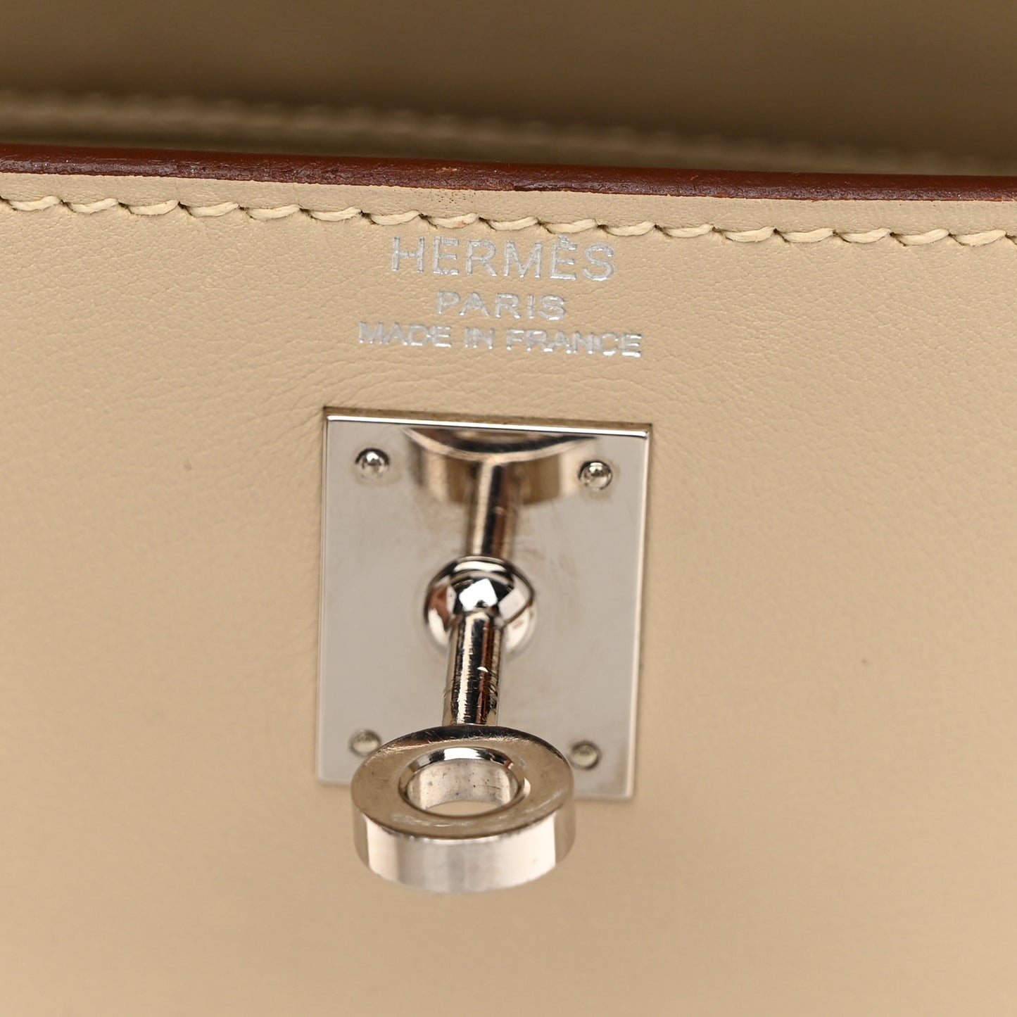 Swift Kelly Retourne 25 Parchemin