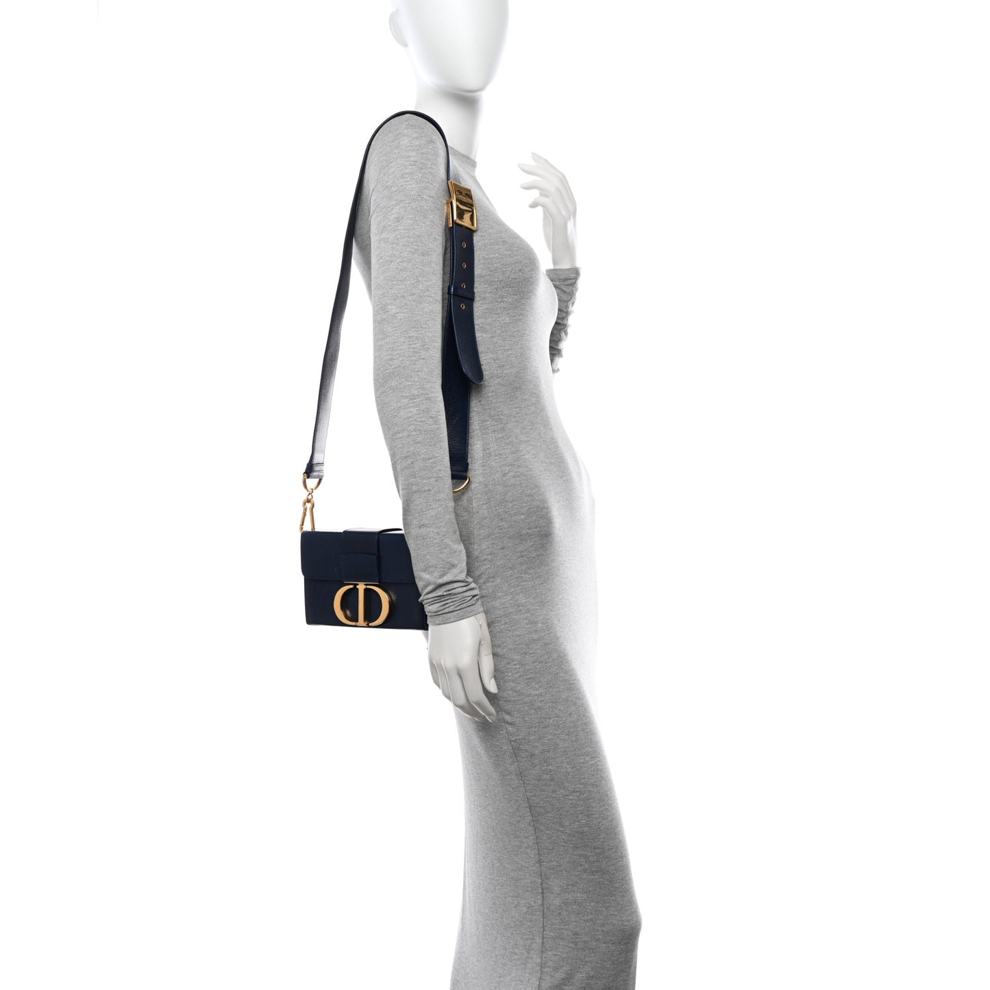 Smooth Calfskin 30 Montaigne Box Bag Navy