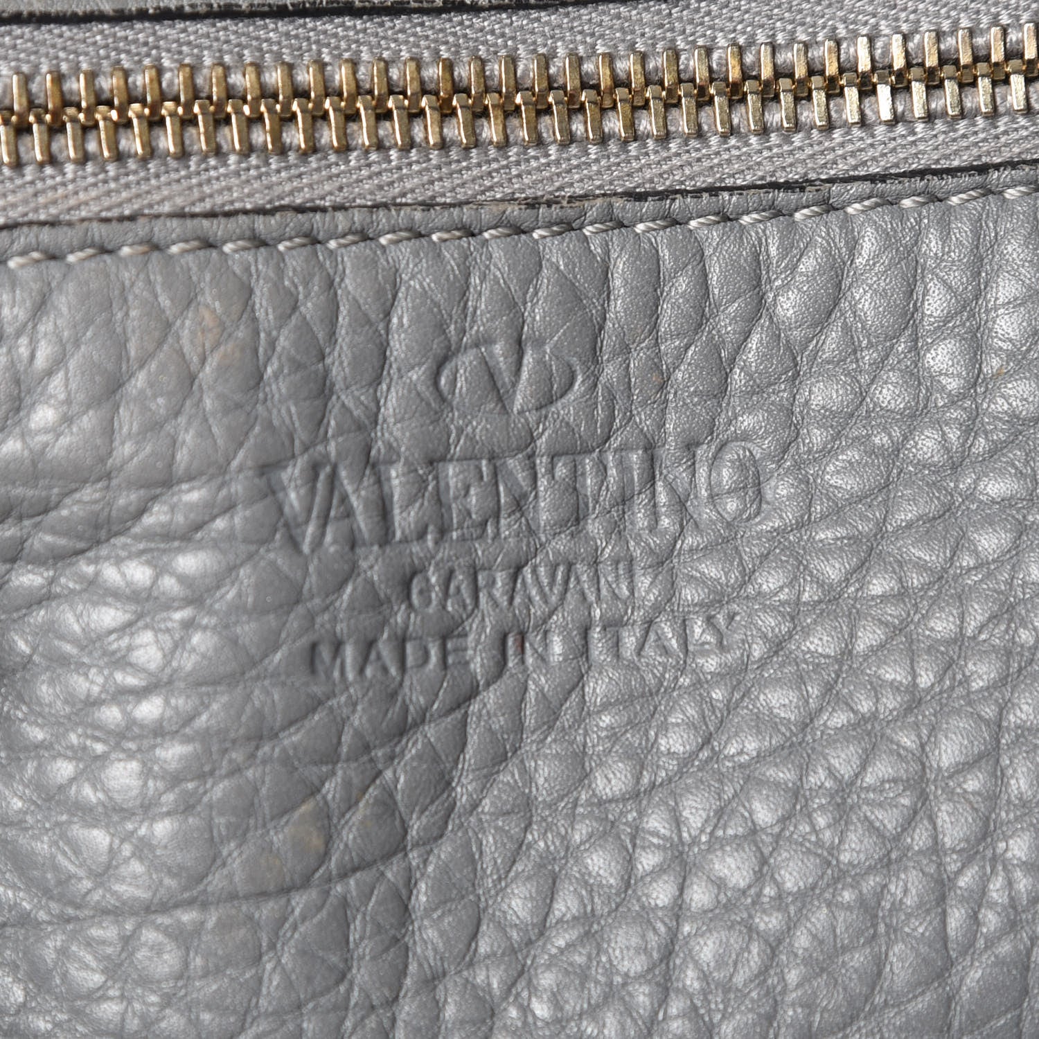 Valentino Garavani Pebbled Calfskin Large Rockstud Flip-Lock Messenger Bag Grigio Perla 6 of 14