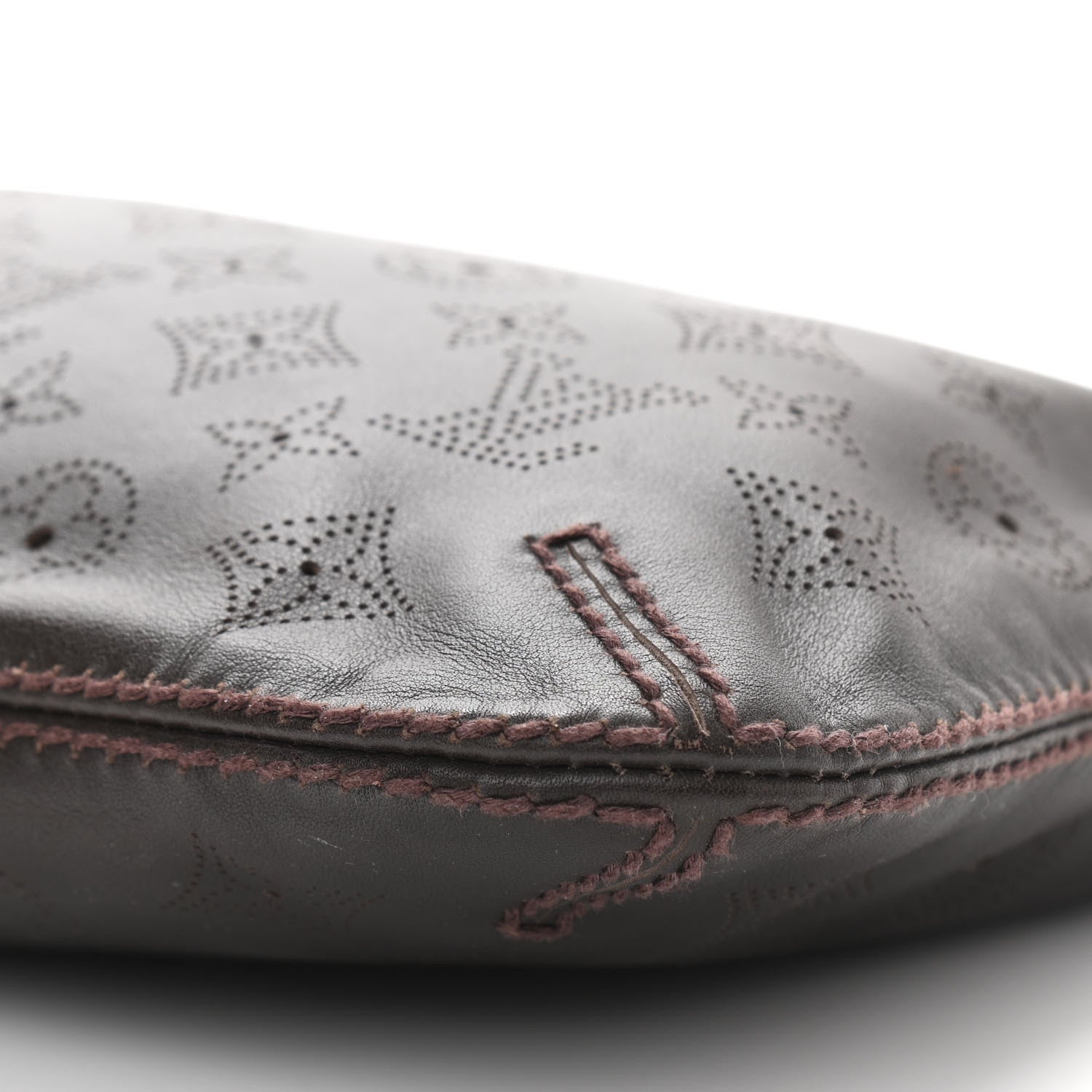 Louis Vuitton Mahina Onatah Pochette Moka 10 of 11