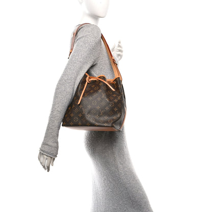 Louis Vuitton Monogram Petit Noe 2 of 9
