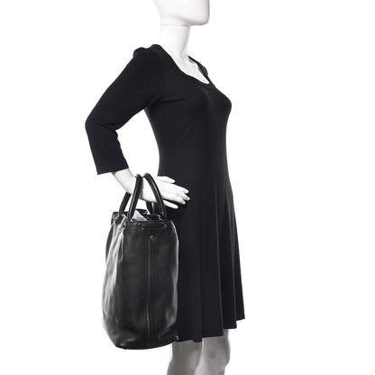 Louis Vuitton Tobago Trunks and Bags Shoe Bag Black 2 of 15