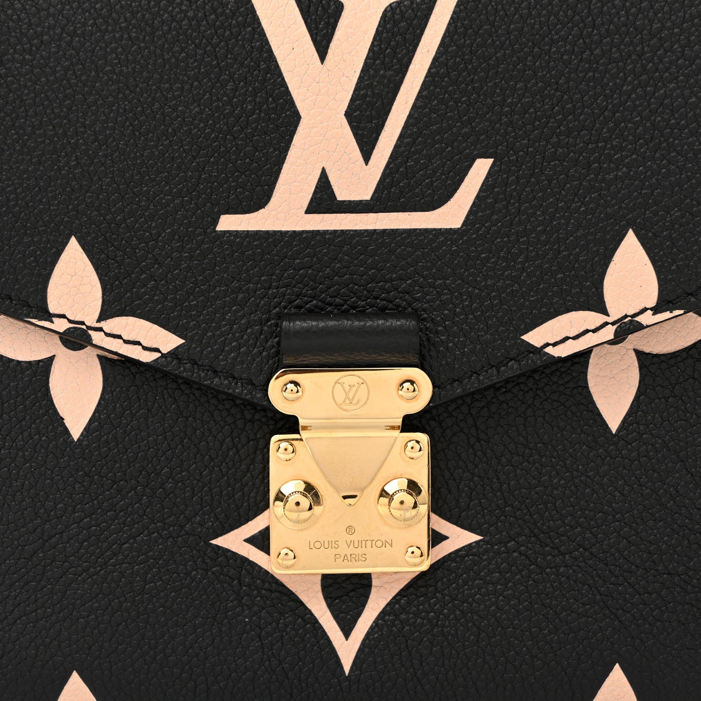 Empreinte Monogram Giant Pochette Metis Black Beige
