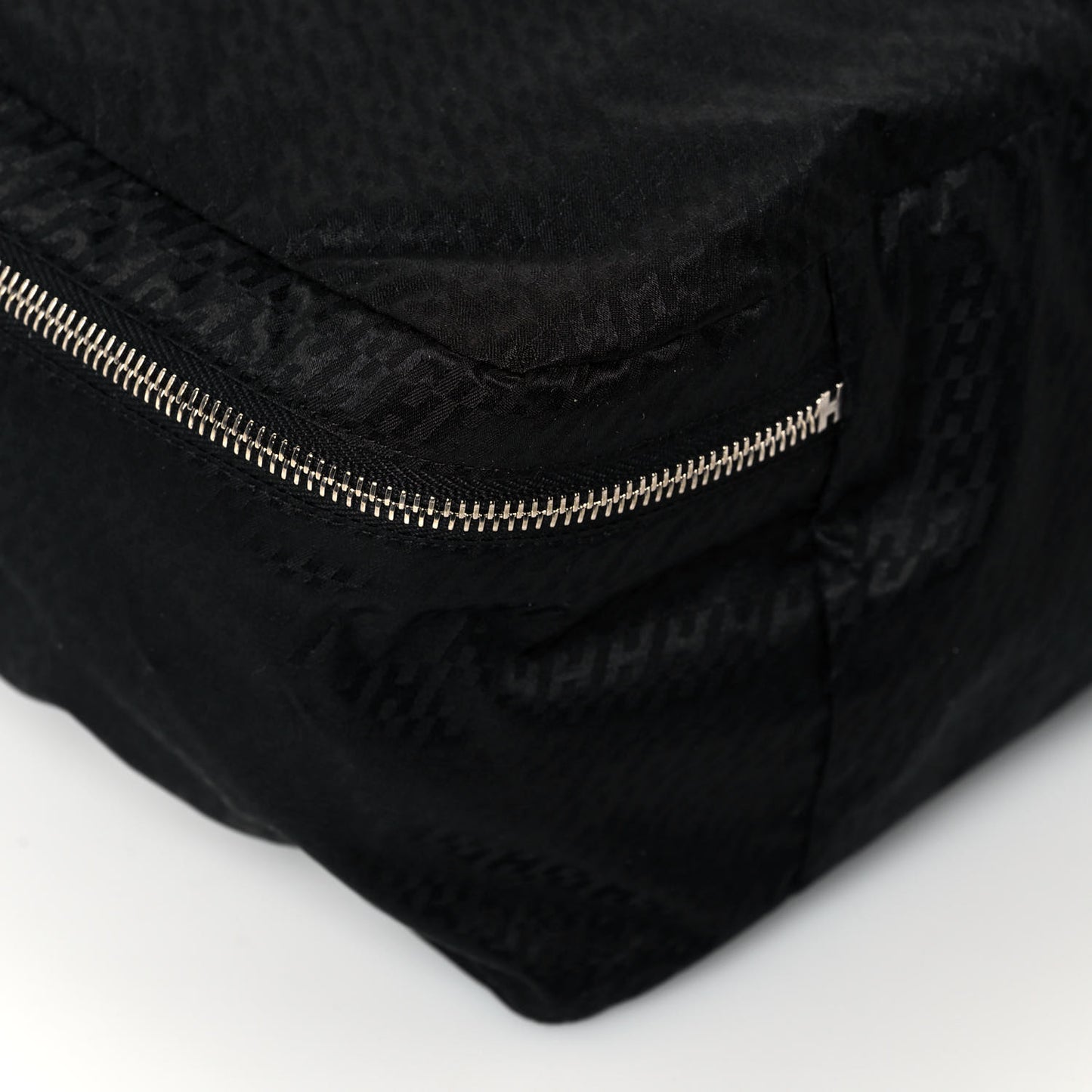 Technical Silk H en Bias Travelsilk Cube MM Black Fauve