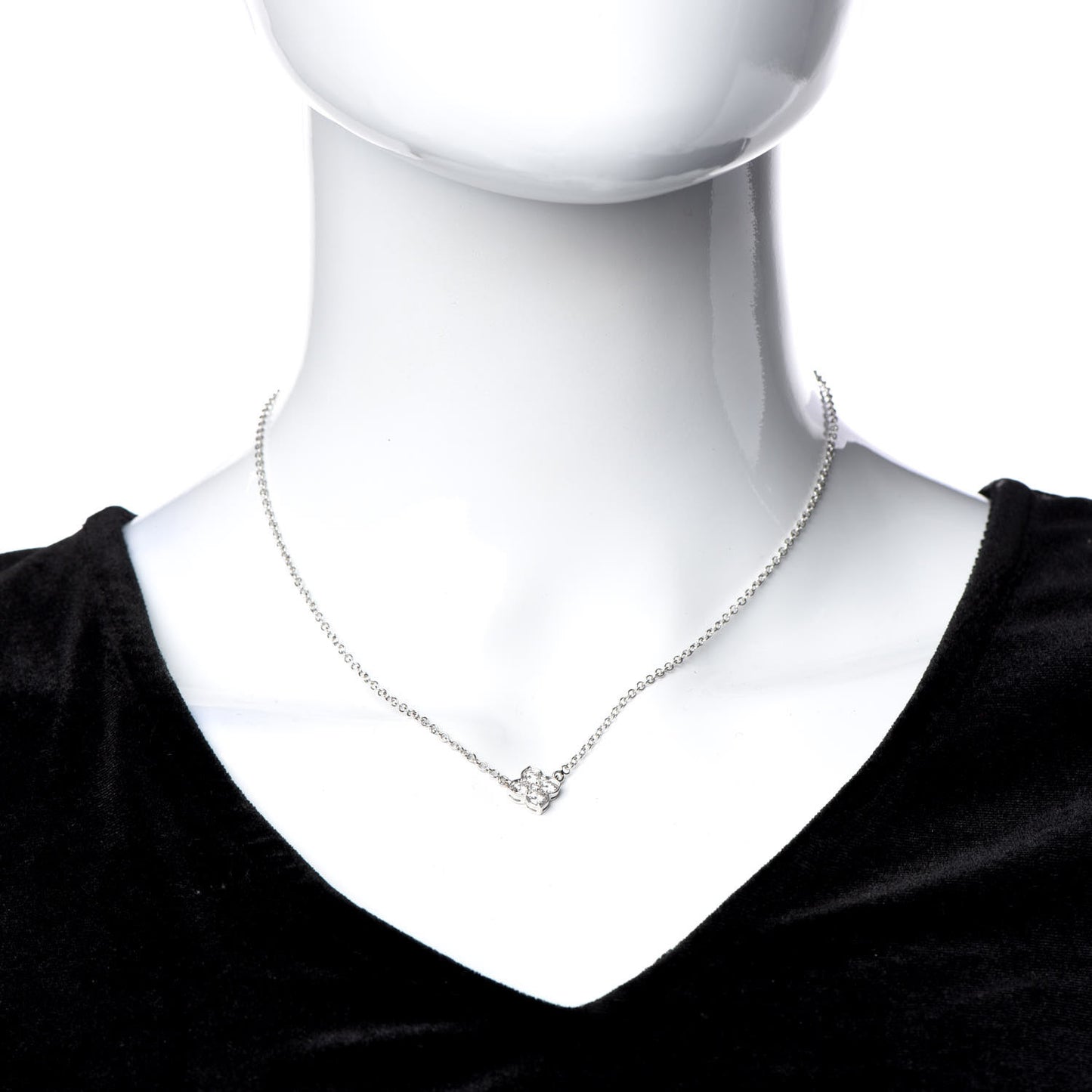 18K White Gold Diamond .41ctw Hindu Floral Pendant Necklace