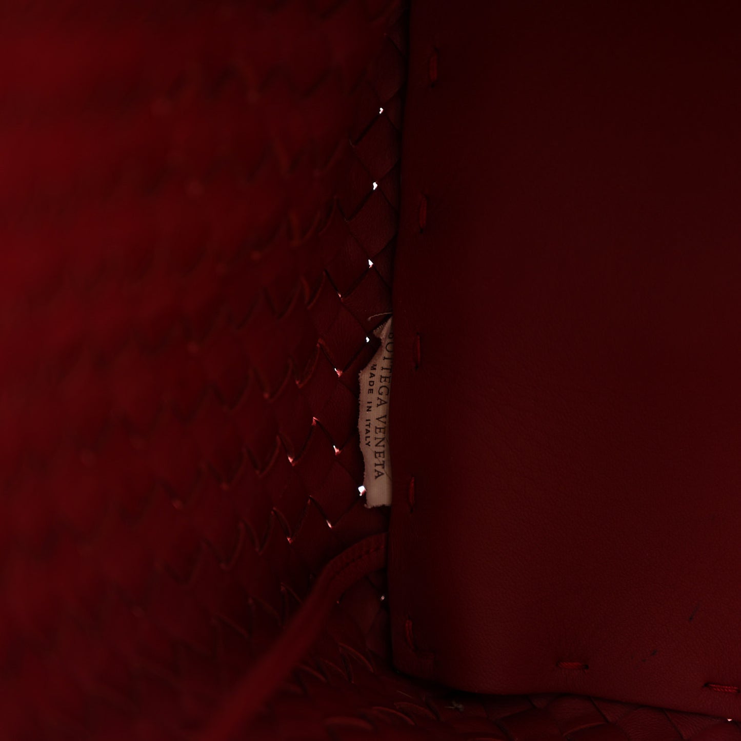 Lambskin Intreccio Medium Cabat Rust