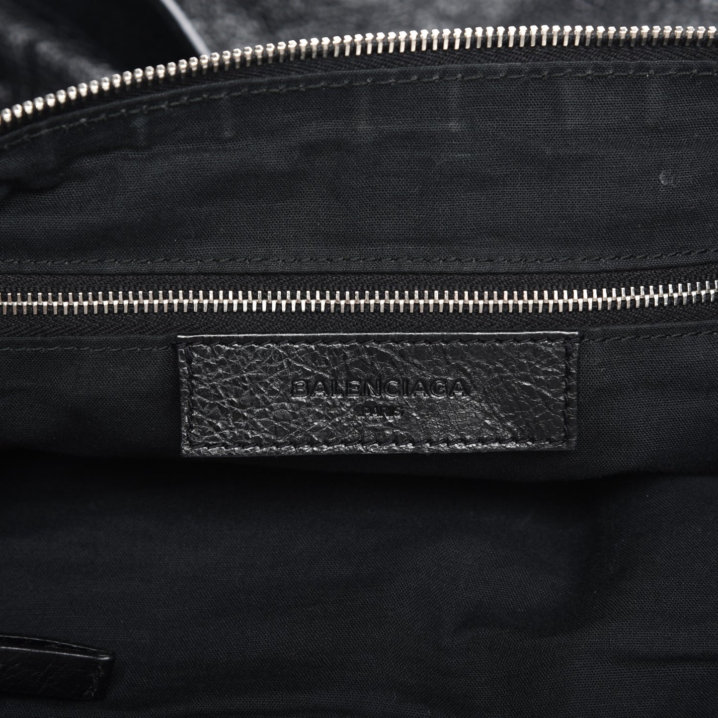Agneau Mens Day Messenger Black