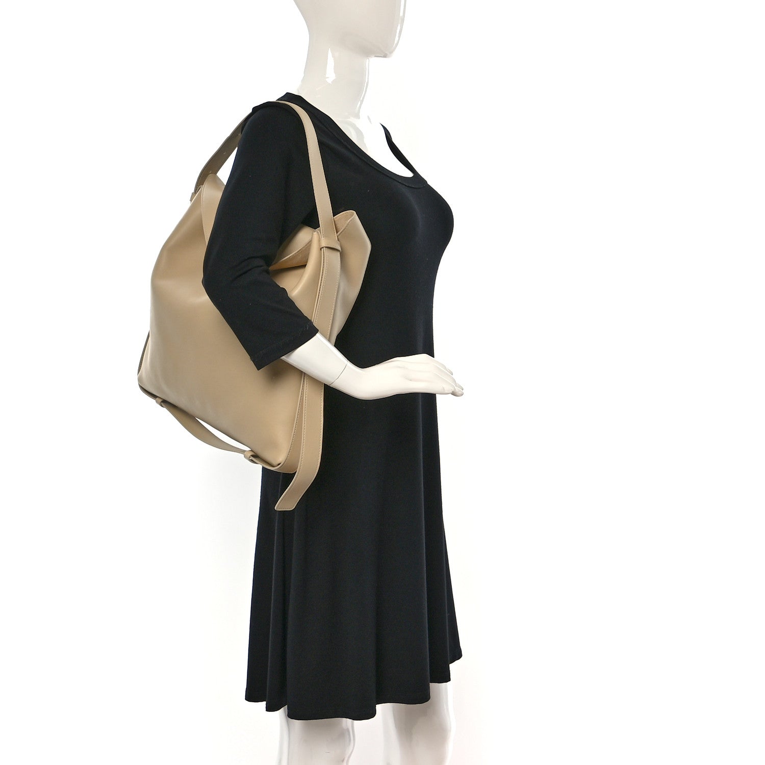 Bottega Veneta Calfskin Cradle Porridge 2 of 8