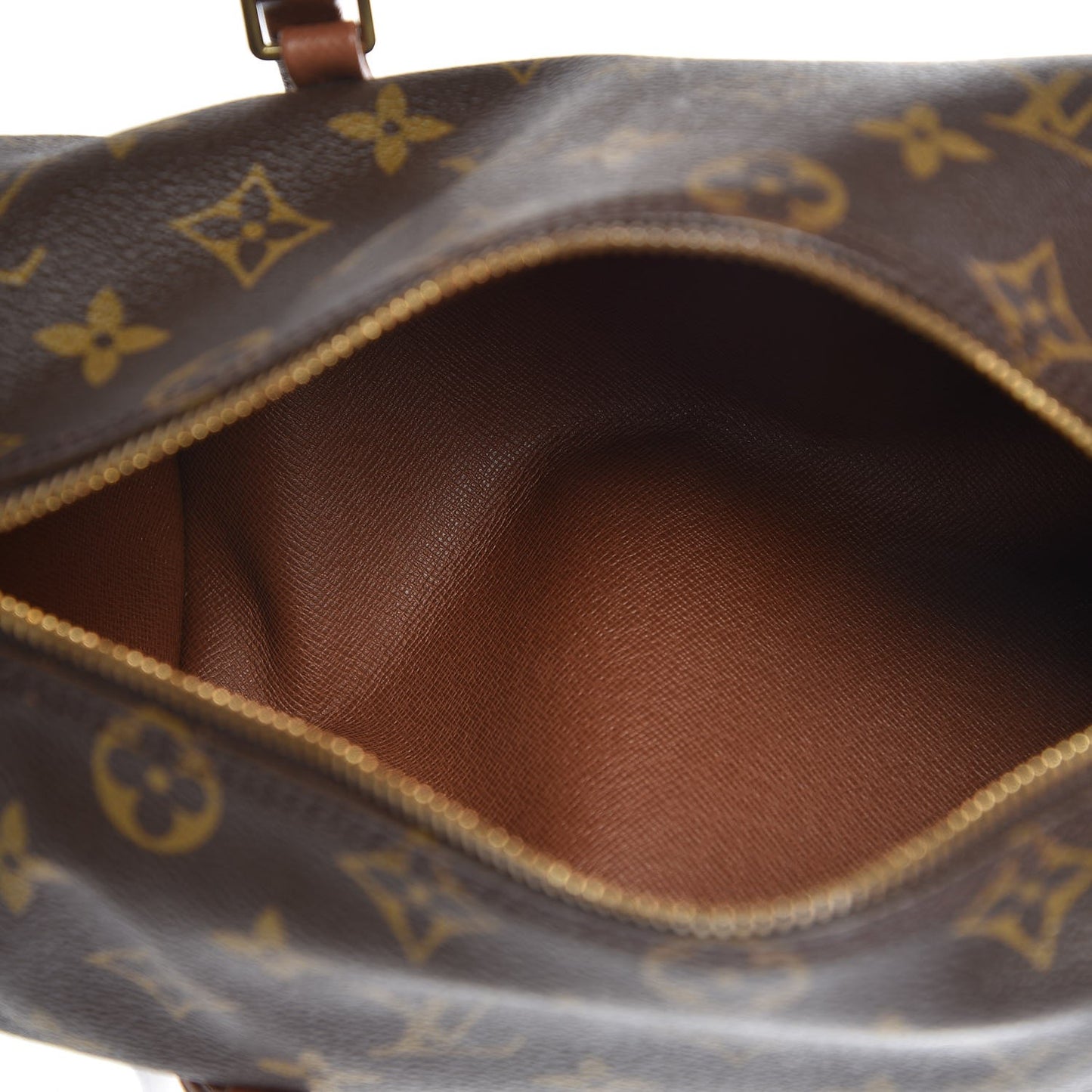 Monogram Papillon 26