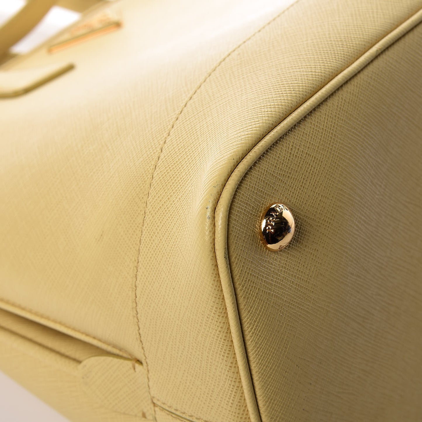 Saffiano Lux Open Promenade Tote Ananas
