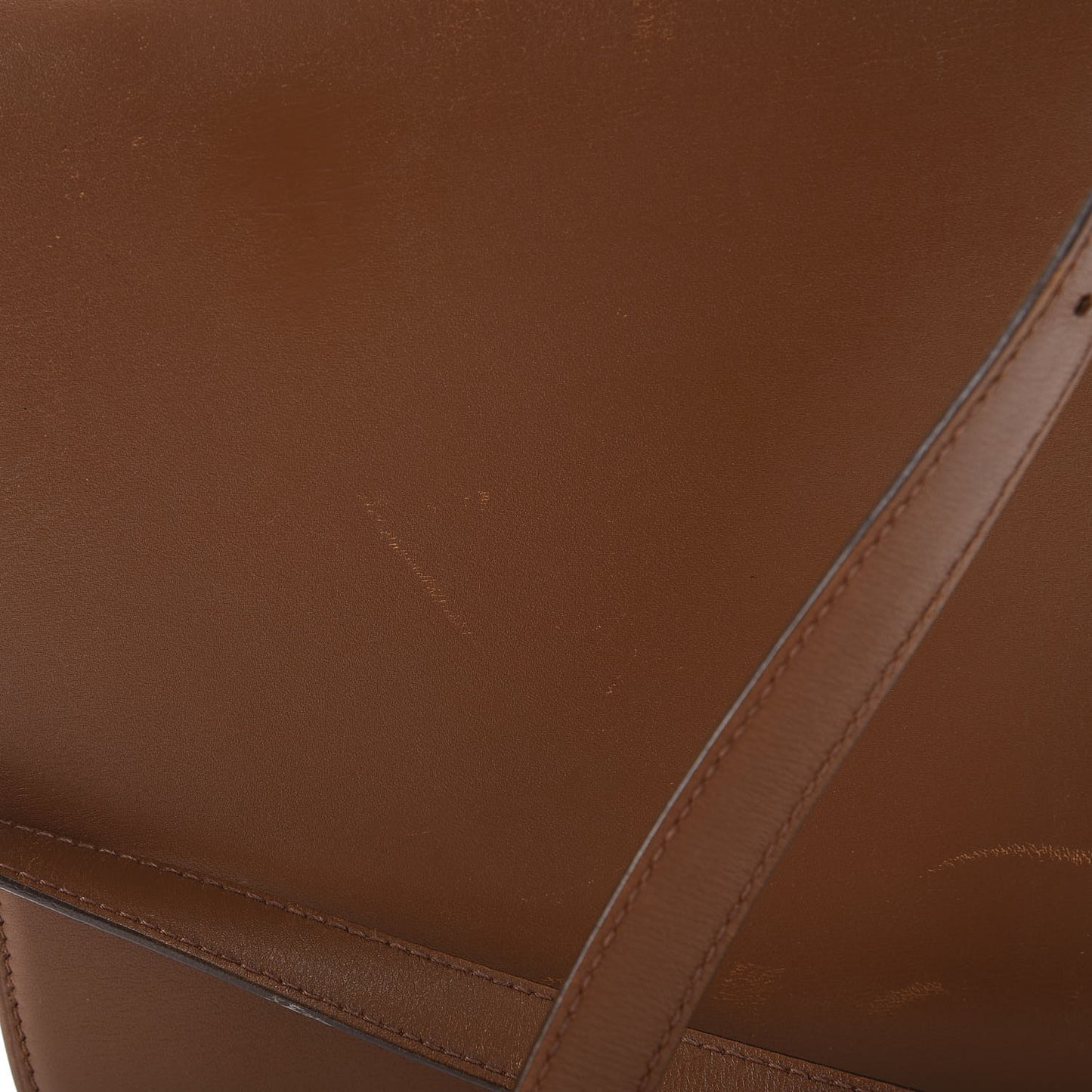 Box Calfskin Medium Classic Box Flap Bag Camel