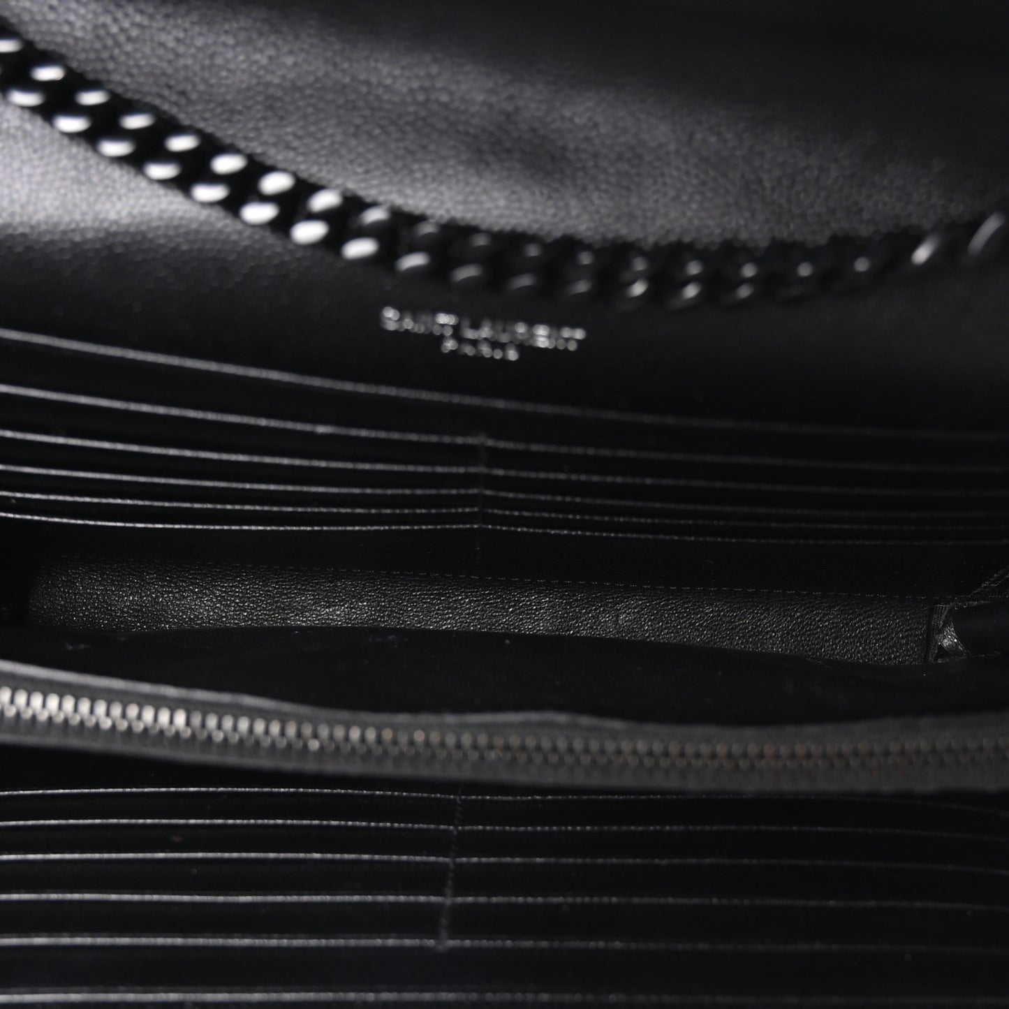 Grain De Poudre Matelasse Chevron Monogram Monochrome Chain Wallet Black