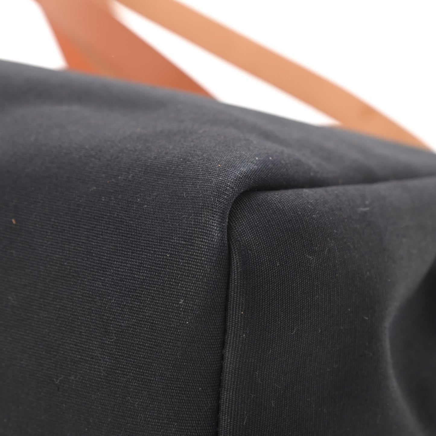 Toile Vache Calfskin Herbag 30 PM Black Natural