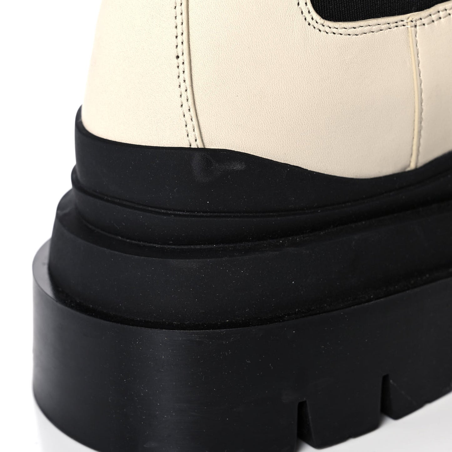 Calfskin The Tire Chelsea Boots 38 Sea Salt Black