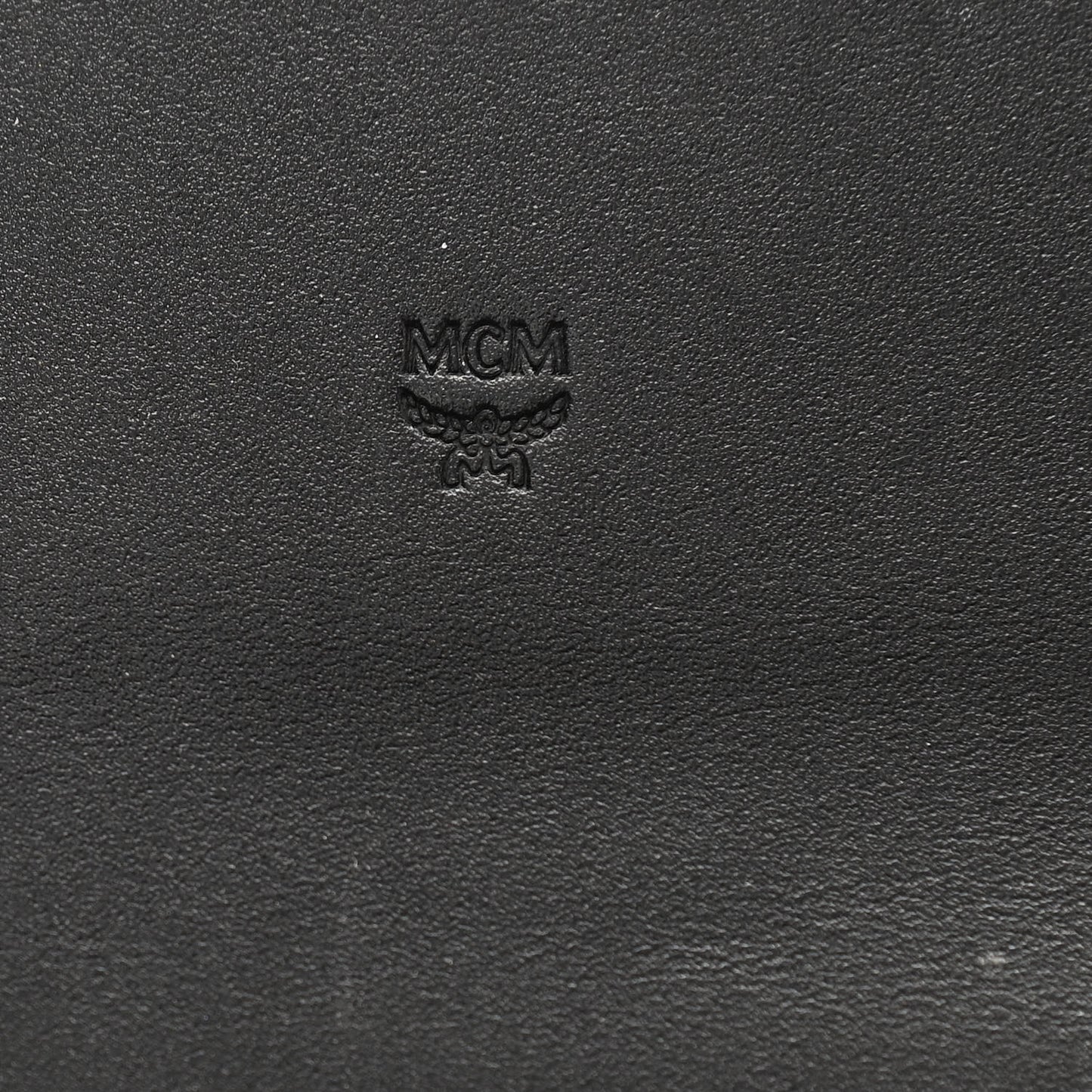 Calfskin Logo Embossed Large Patricia Wallet On Chain Black