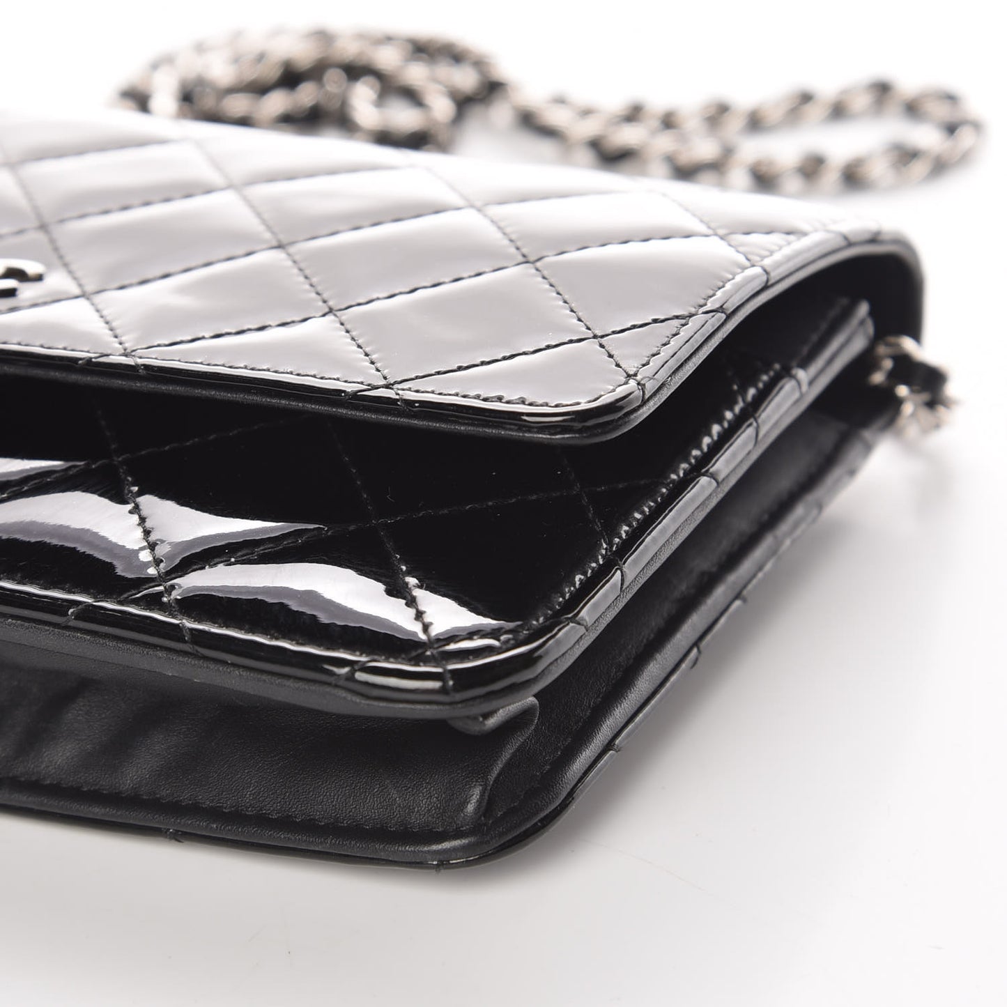Patent Quilted Wallet On Chain WOC Black
