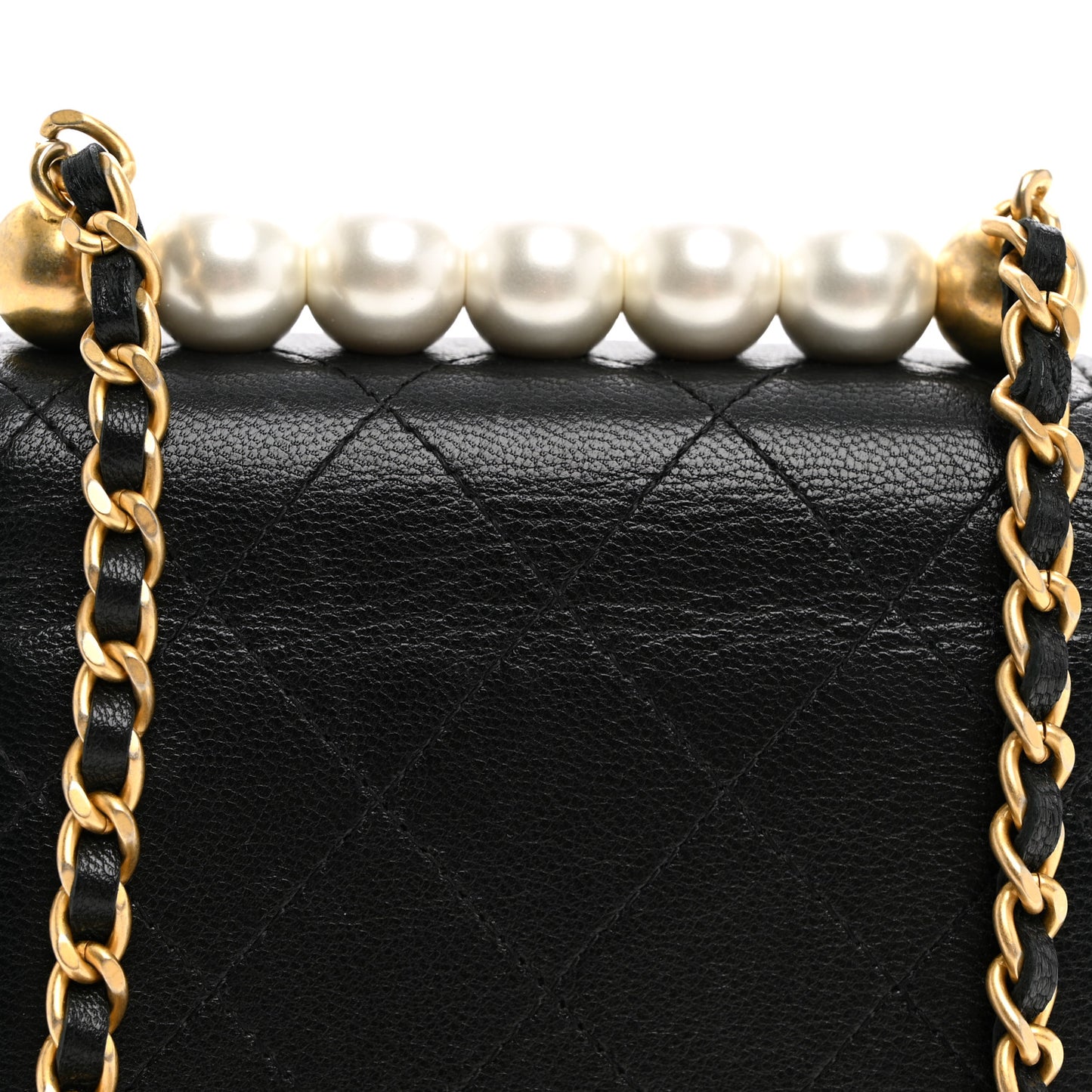Goatskin Chic Pearls Clutch On Chain Black