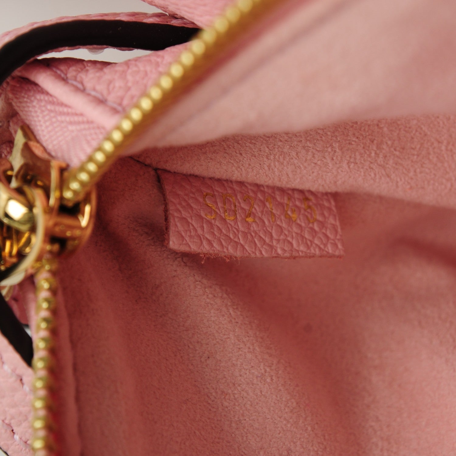 Louis Vuitton Empreinte Twice Rose Ballerine 8 of 8