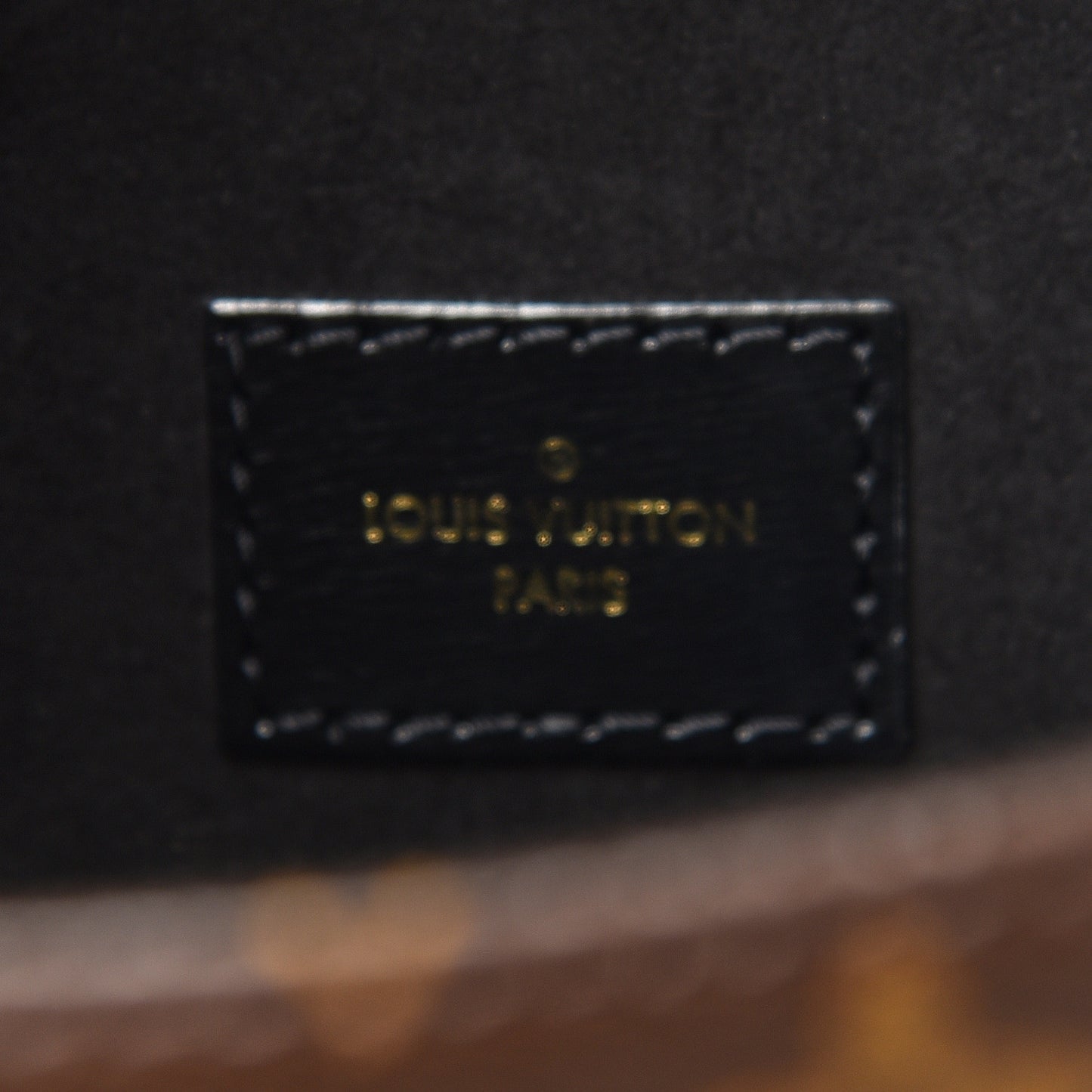 Reverse Monogram Pochette Metis