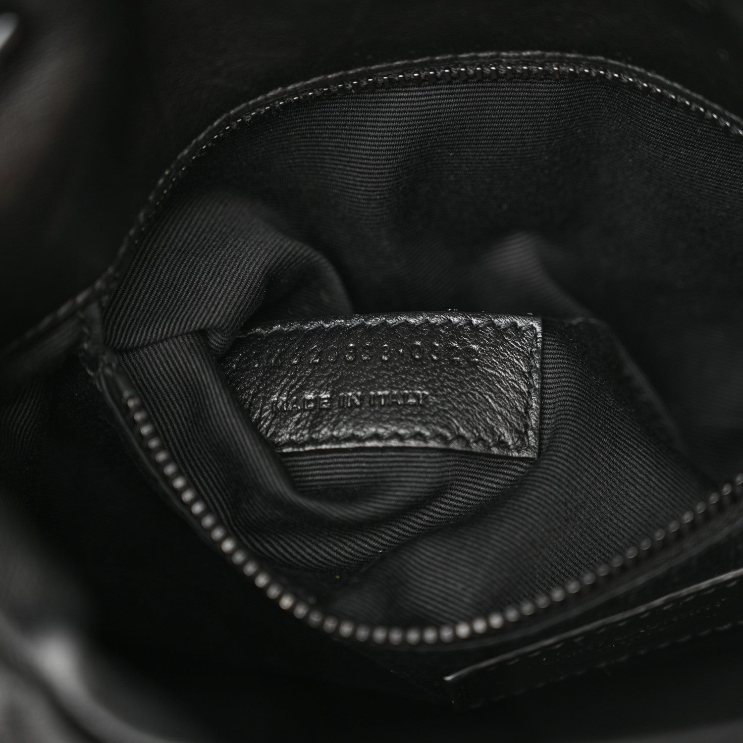 Saint Laurent Lambskin Quilted Toy Loulou Puffer Monogram Monochrome Chain Satchel Black 7 of 13