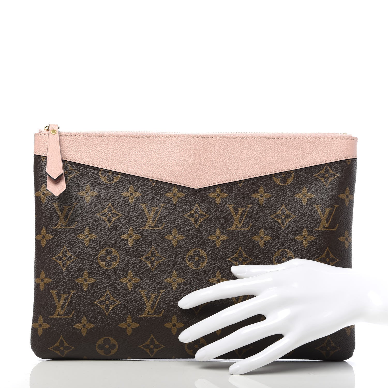 Louis Vuitton Monogram Daily Pouch Rose Poudre 2 of 9