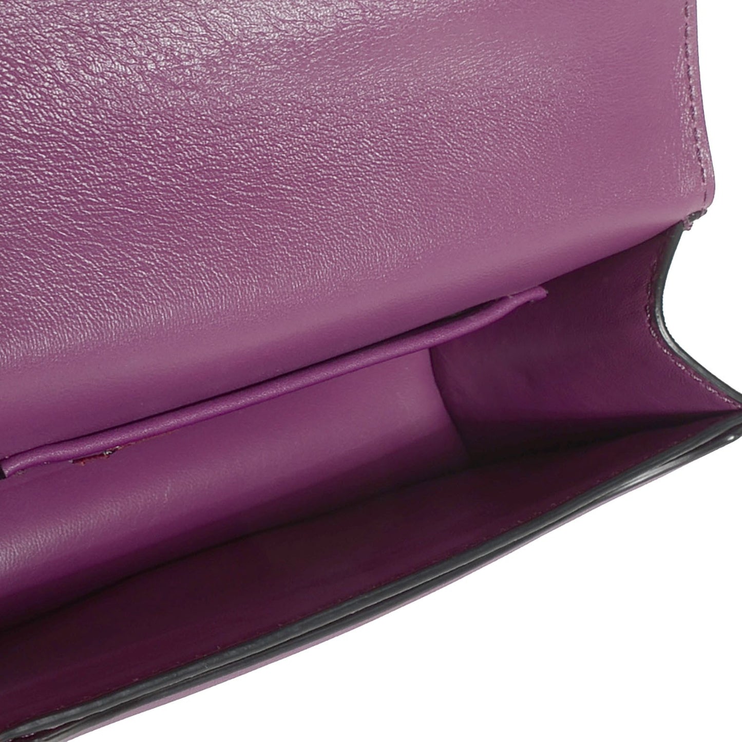 Vitello Rockstud Band Flap Rubin