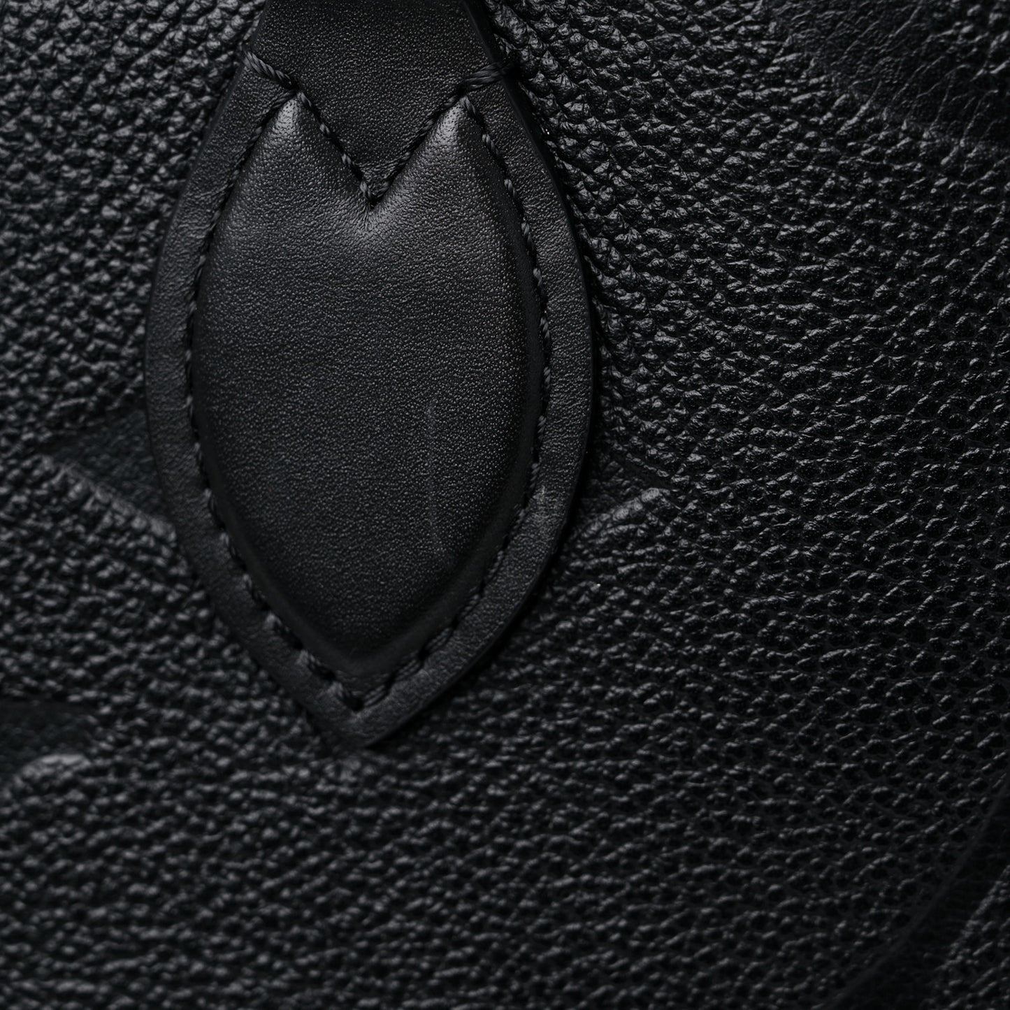 Empreinte Monogram Giant Onthego PM Black