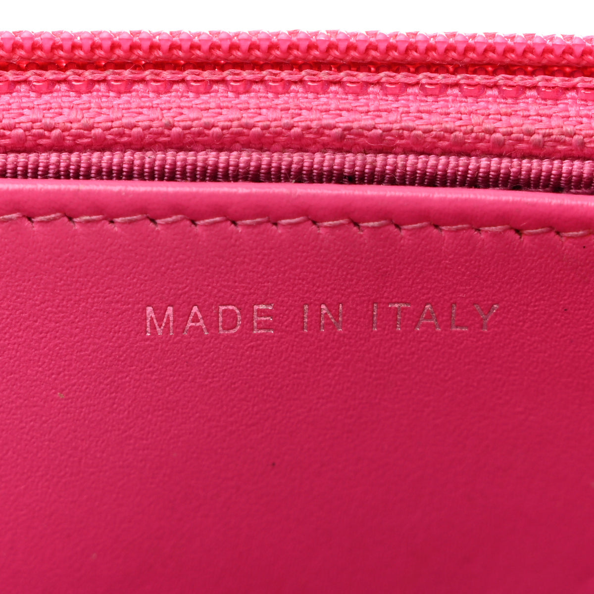 Caviar Enamel Quilted Wallet On Chain WOC Pink