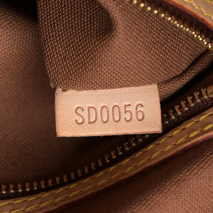 Louis Vuitton Monogram Batignolles Vertical 7 of 16