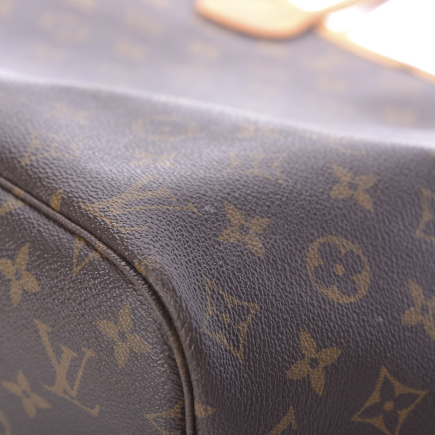 Louis Vuitton Monogram Neverfull MM 8 of 15