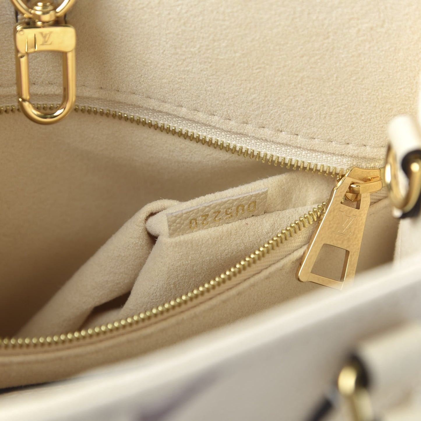 Empreinte Monogram Giant Onthego PM Creme Bois De Rose
