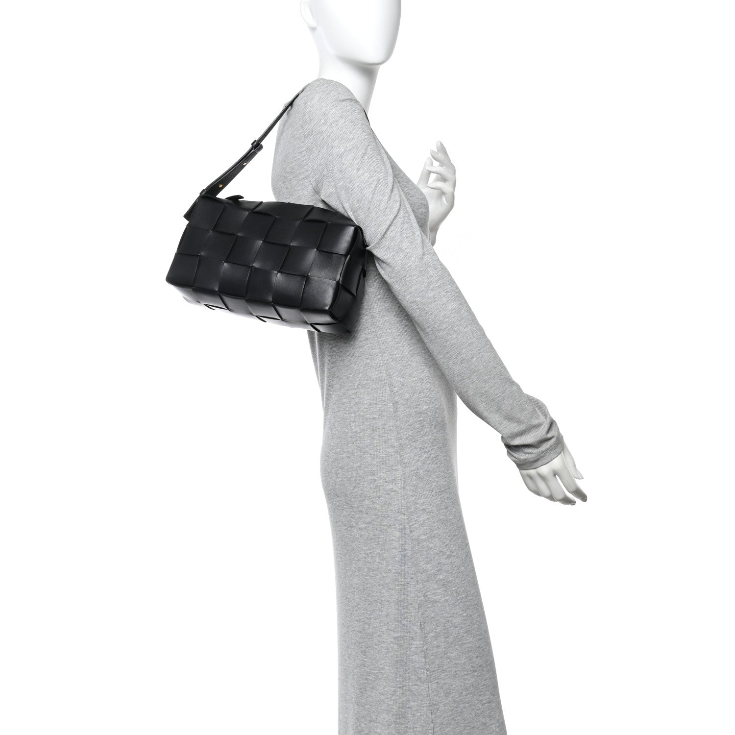 Bottega Veneta Lambskin Maxi Intrecciato Brick Cassette Bag Black