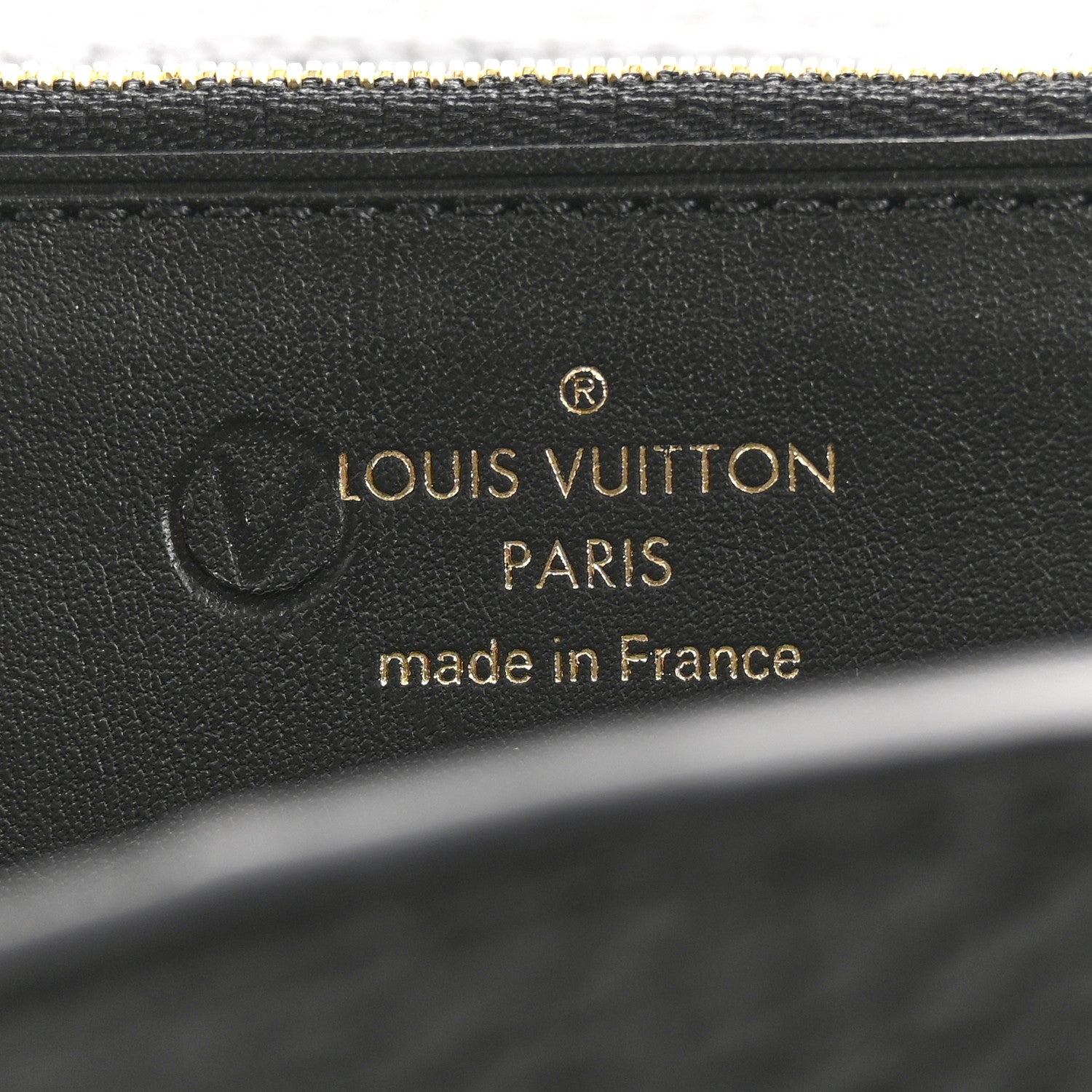 Louis Vuitton Taurillon Studded Sol Capucines Wallet Black 6 of 7