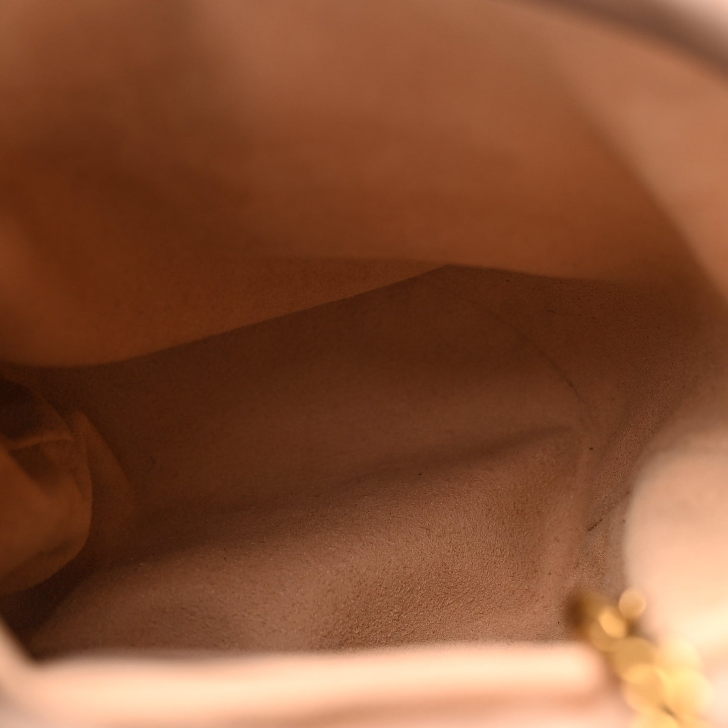 Calfskin Matelasse Mini GG Marmont 2.0 Bucket Bag Porcelain Rose